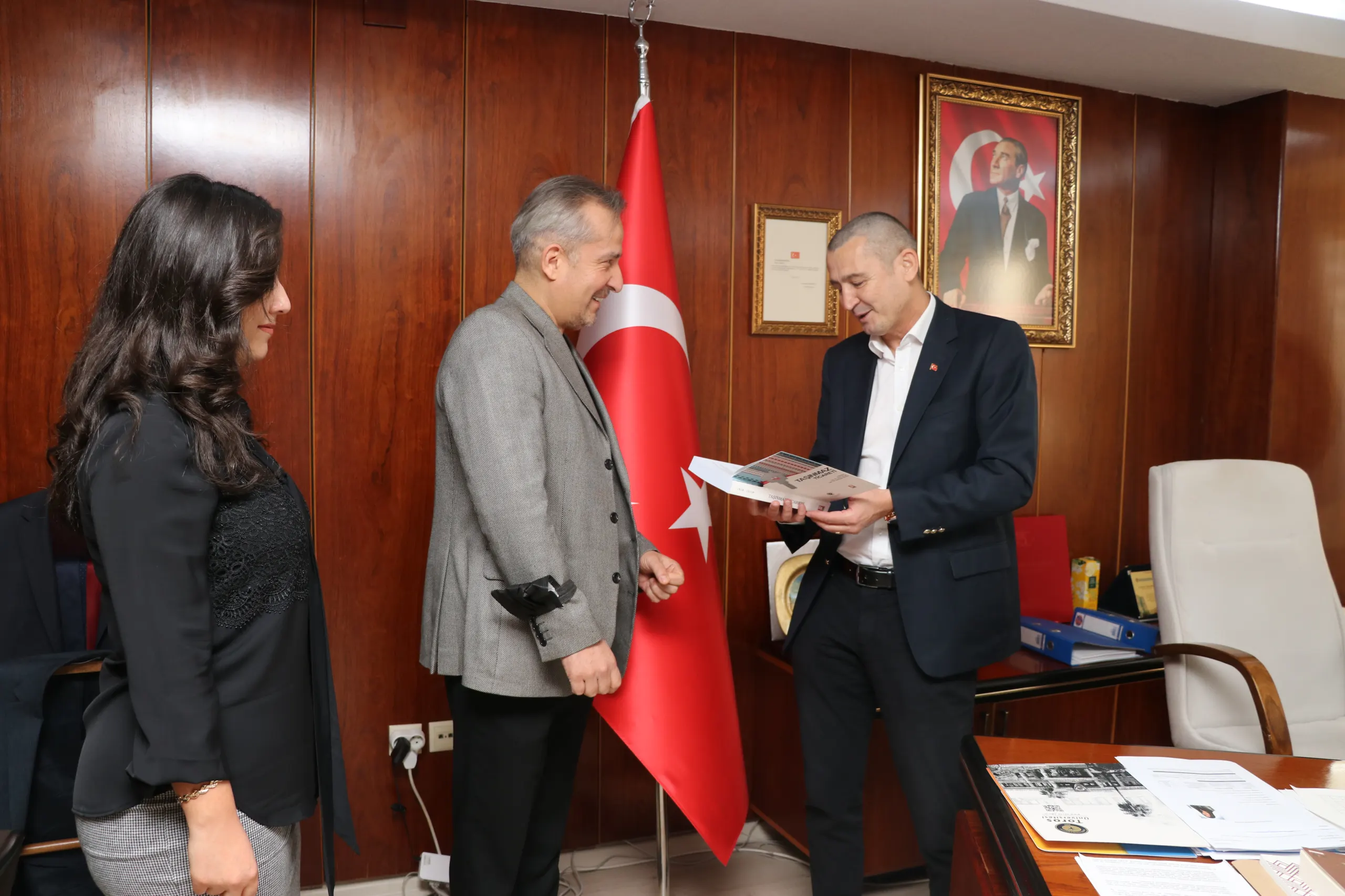 Taşınmaz Ticareti Kitabı Yayımlandı