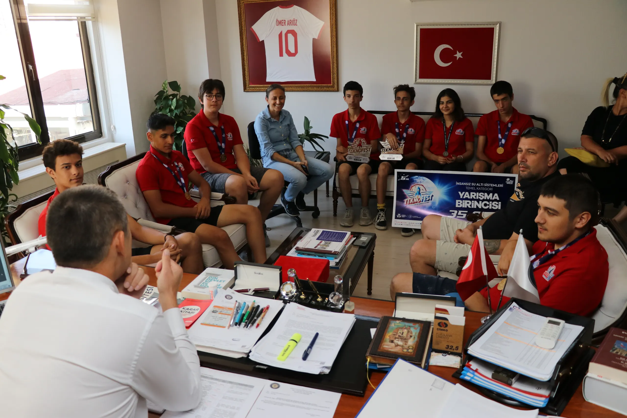 Rektör Arıöz, Teknofest Birincilerini Kabul Etti