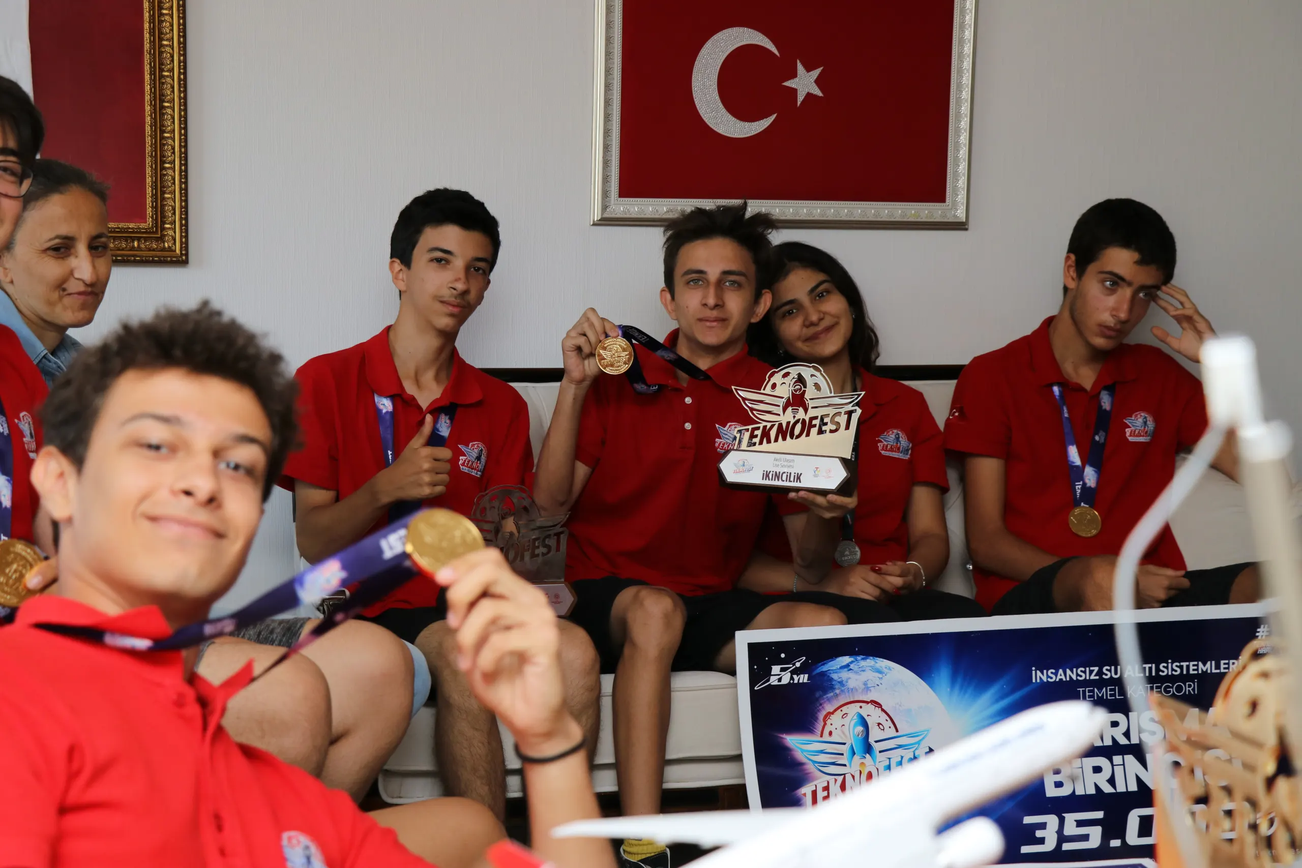 Rektör Arıöz, Teknofest Birincilerini Kabul Etti