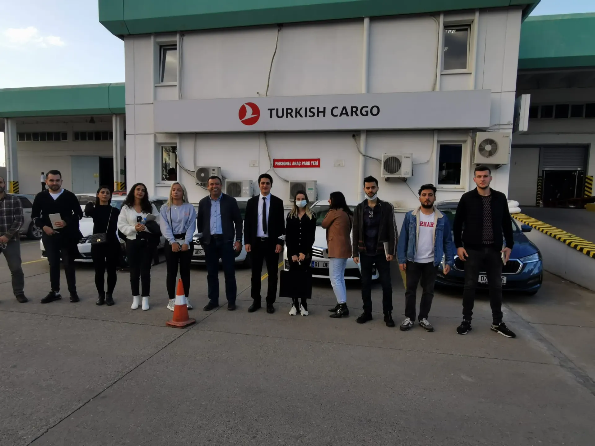 Uluslararası Ticaret ve Lojistik Bölümü Öğrencilerinden Thy Kargo Adana Bölge Müdürlüğü’ne Ziyaret
