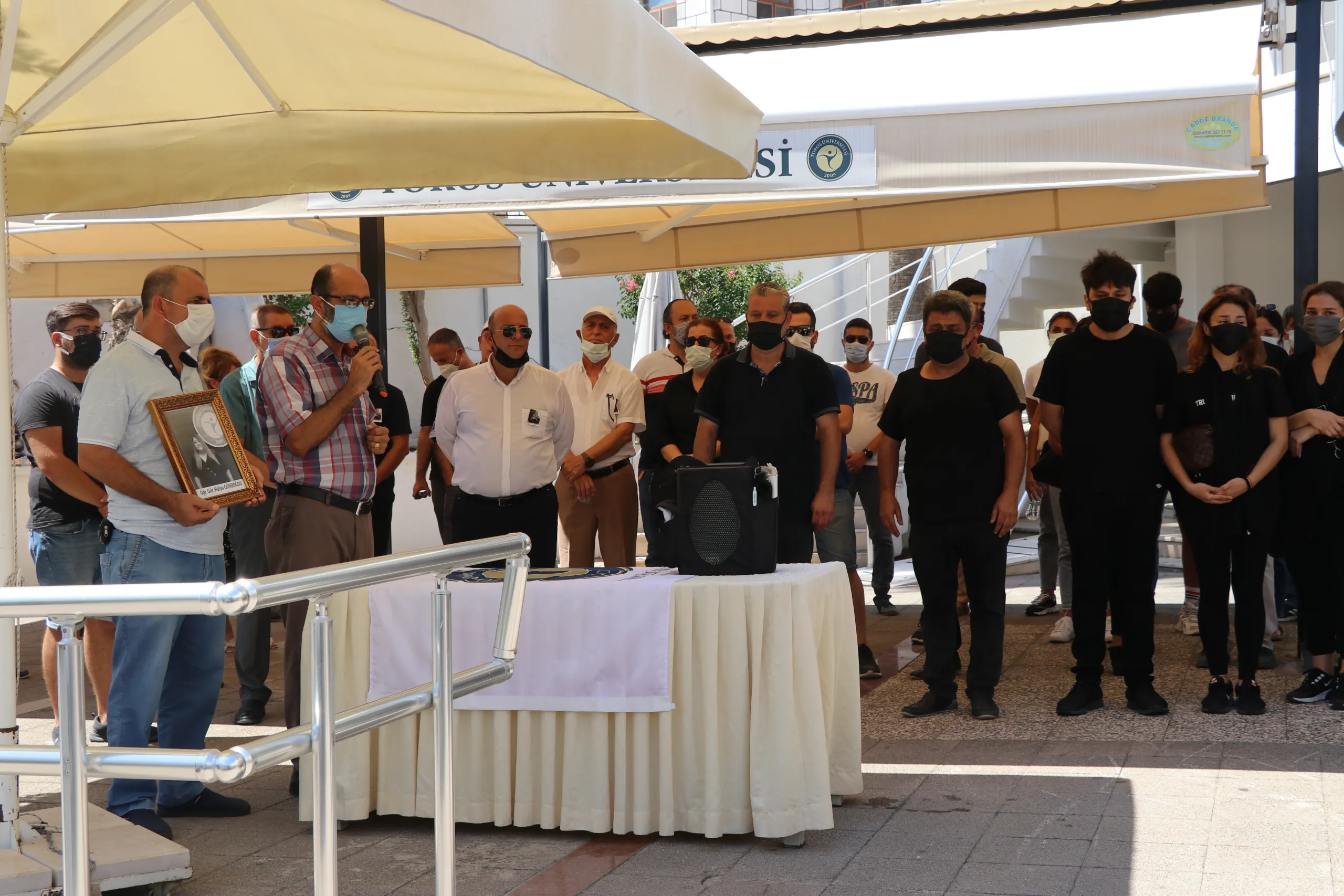 Toros Ailesi, Hülya Gündoğdu İçin Anma ve Veda Töreni Düzenledi