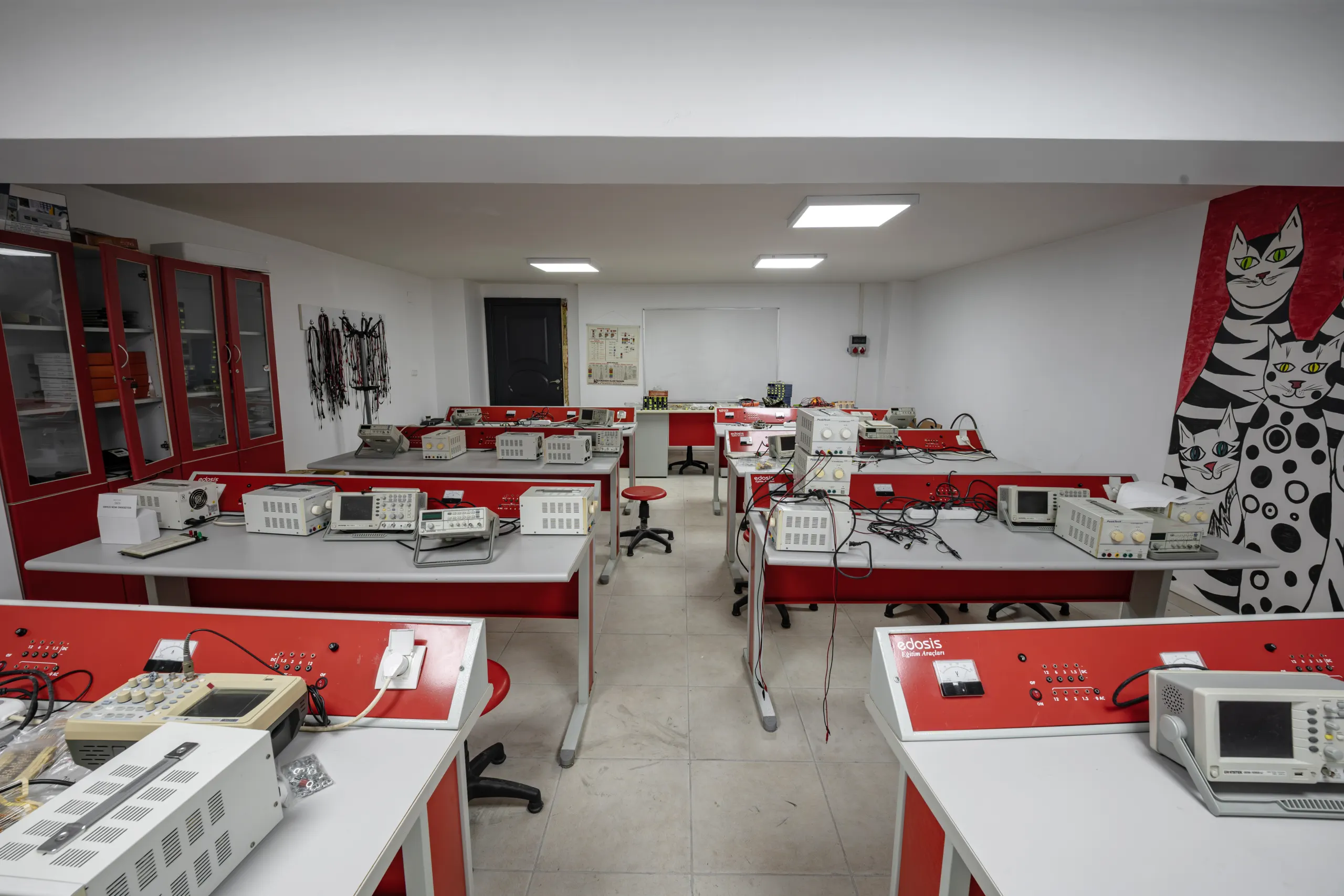 Laboratuvarlar