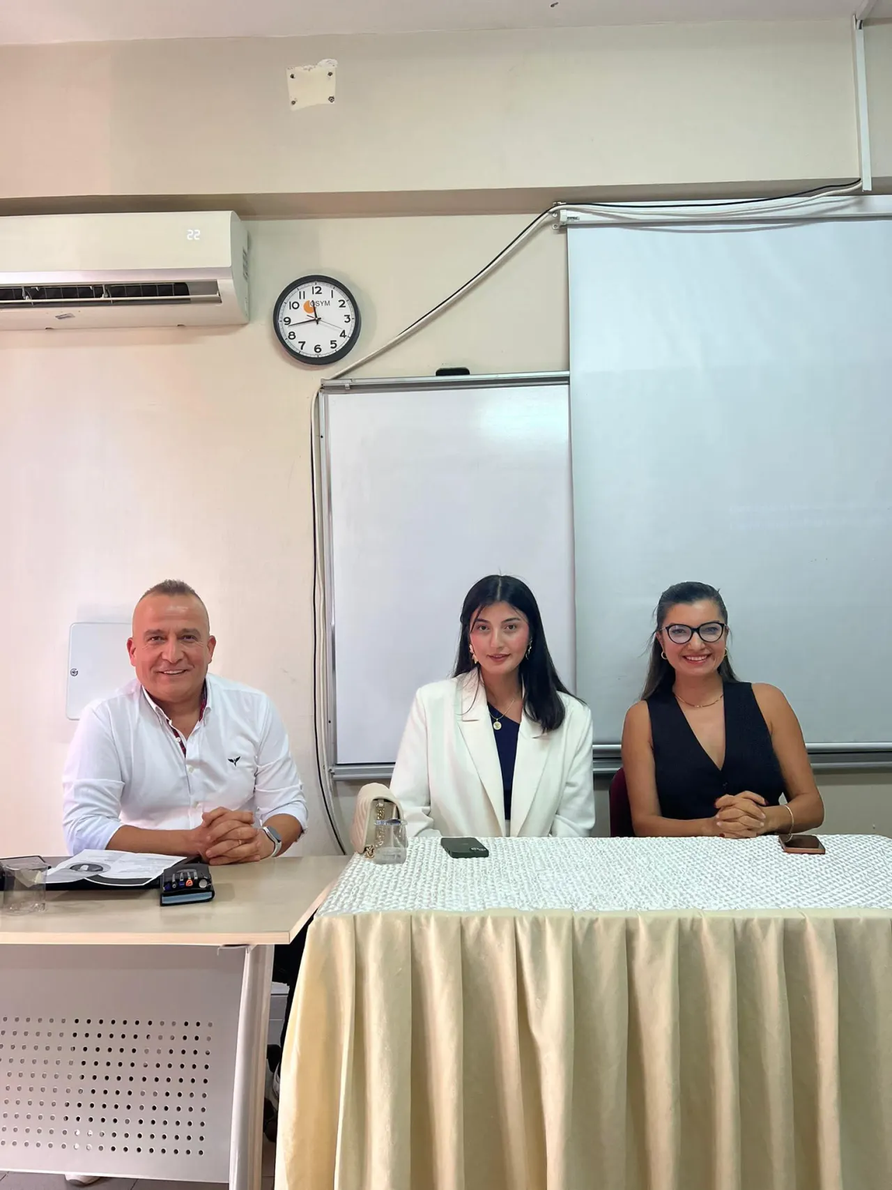 İş İnsanı Emel TAŞÇI İşletme Bölümünün Konuğu Oldu!