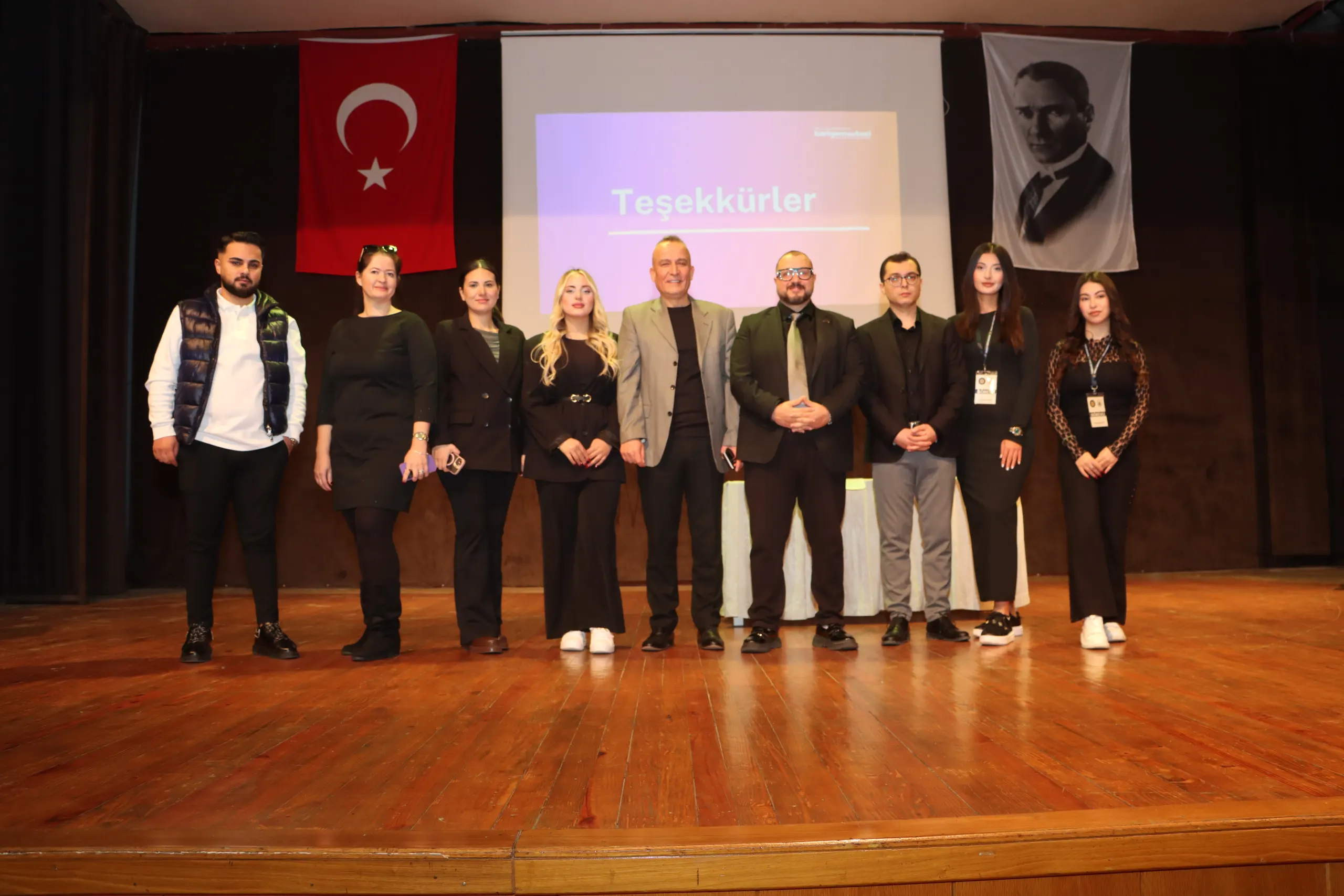 Serkan Özada İşletme Bölümü Koordinasyonu ile Öğrencilere Kampüs Mersin ve Garaj Mersin Projelerini Tanıttı