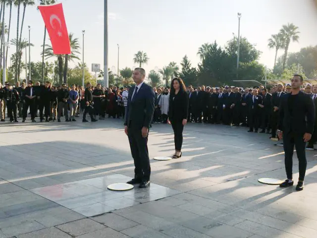 Rektörümüz Arıöz Atatürk’ü Anma Törenine Katıldı