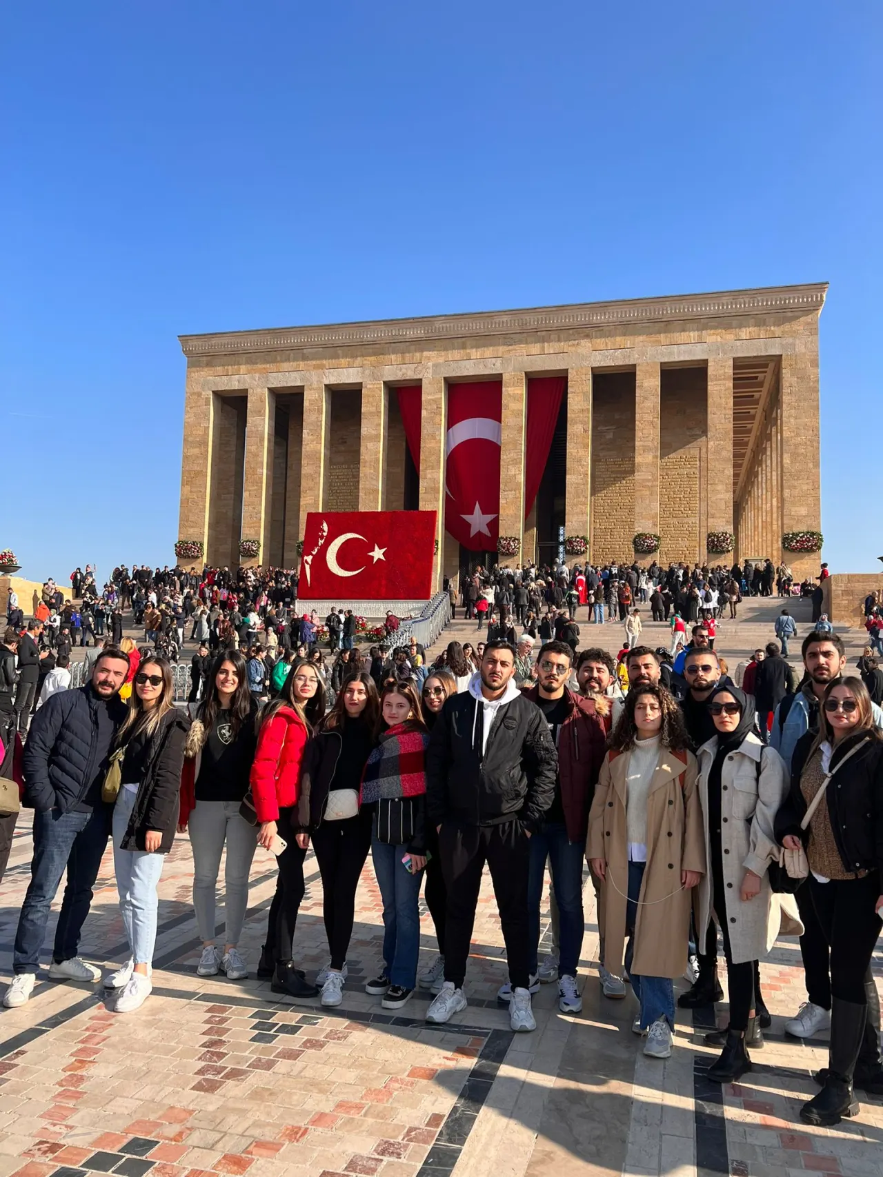Toros Üniversitesi Öğrencileri Ata’sının Huzurunda