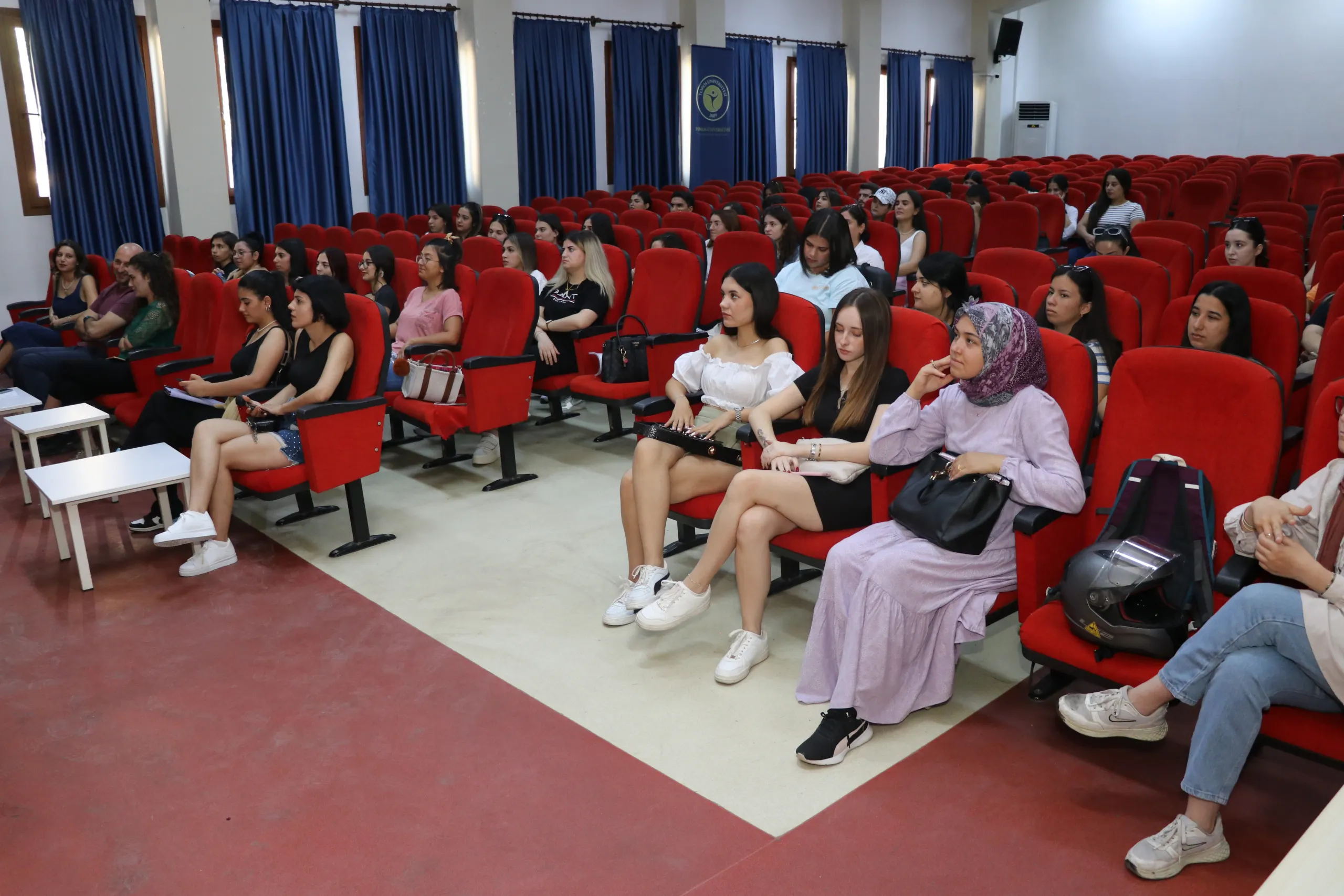 Toros Üniversitesi’nde Erasmus Days Kapsamında Konferans Düzenlendi