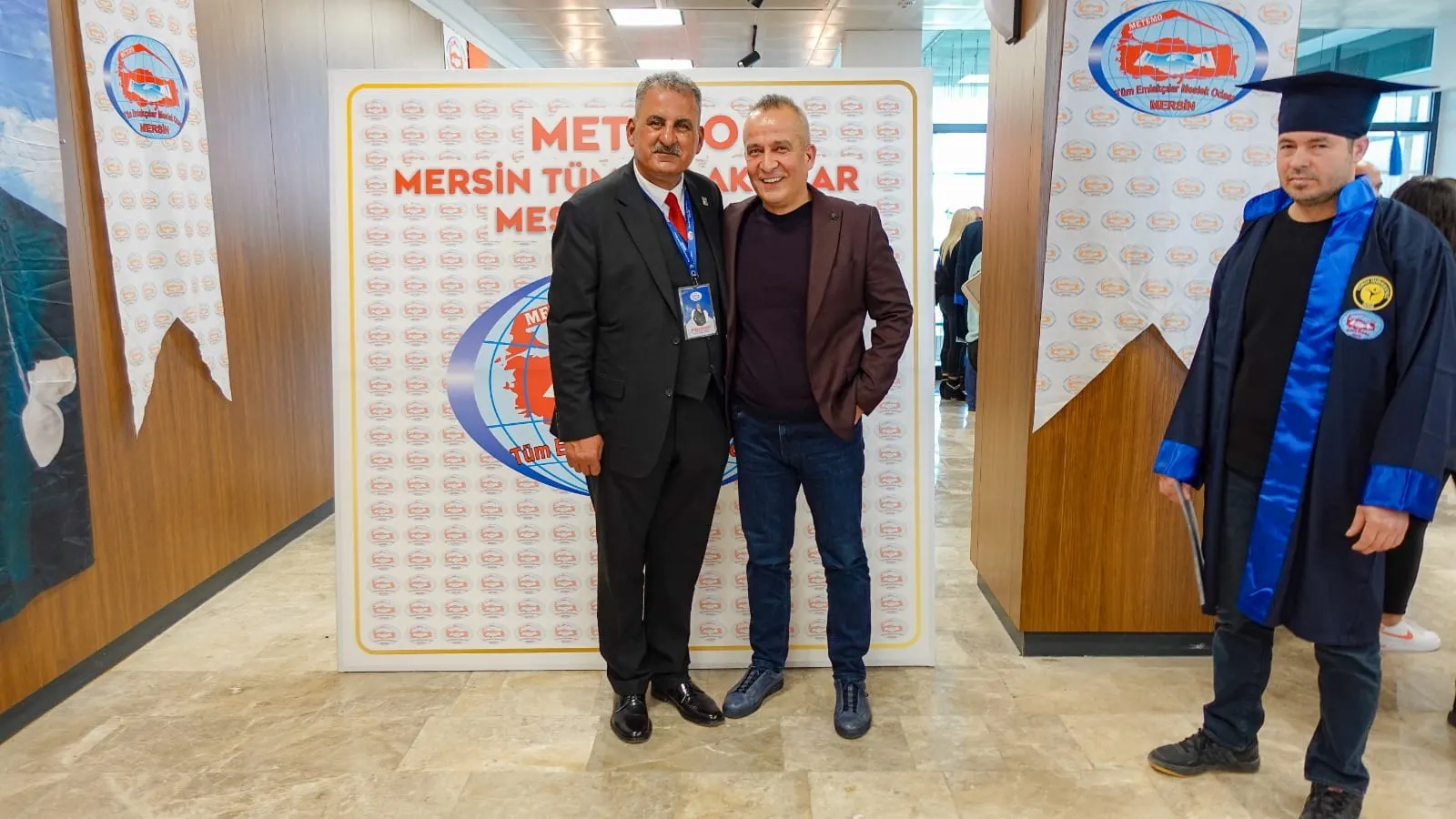 Emlakçılık Mesleğinin Sorunları ve Geleceği Paneli Emlakçılık Mesleğinin Sorunları ve Geleceği Paneli