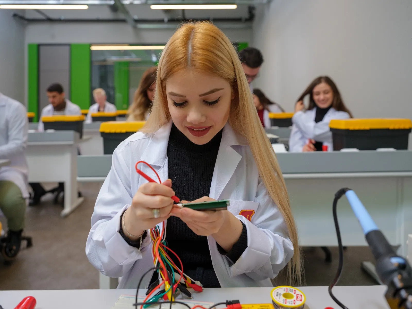 Kadınların Yükseköğretime Erişimi ve Akademideki Ağırlığı Artıyor