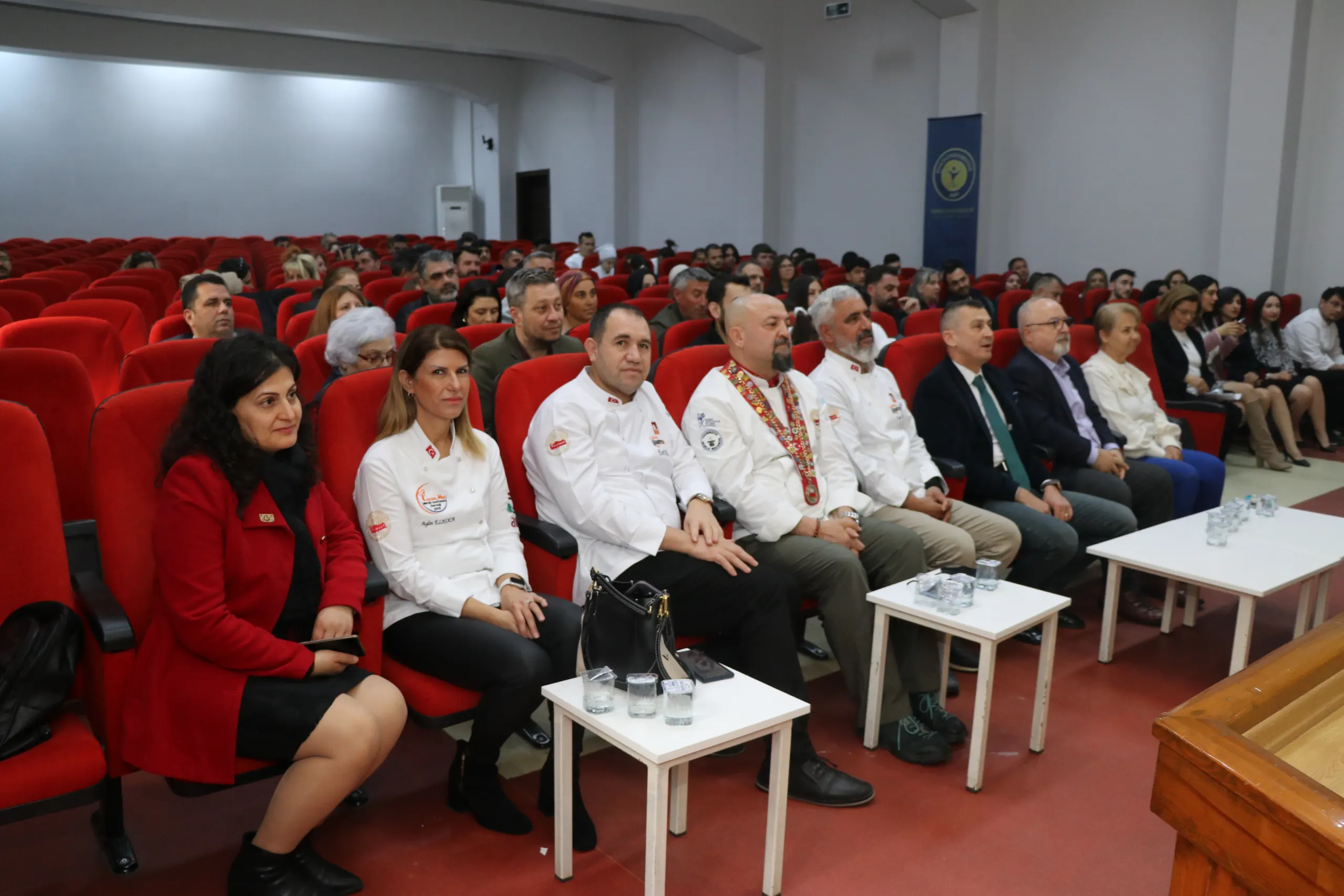 Gastronomi ve Mutfak Sanatları Öğrencileri Ceket Giydi
