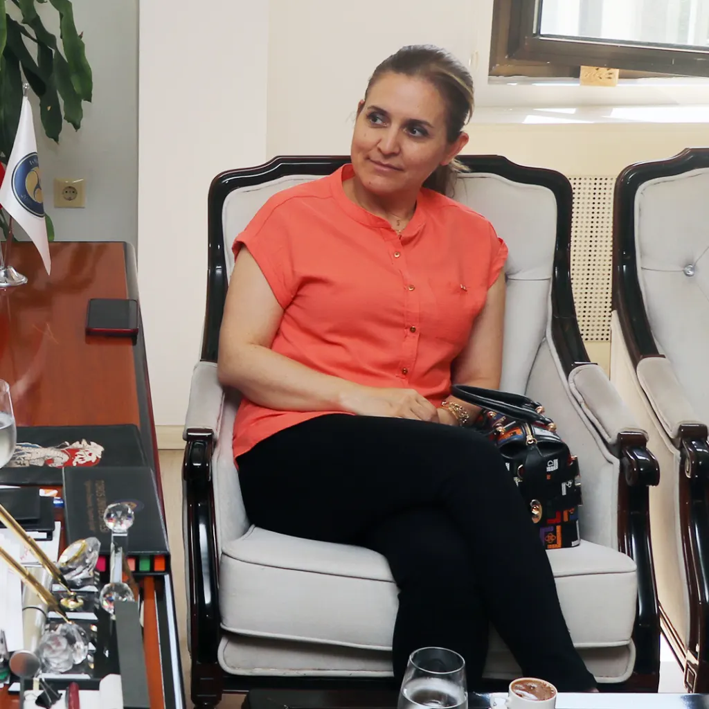 Şehir Hastanesi Başhekimi Dr. Bahar Aydınlı’dan Rektör Arıöz’e Ziyaret