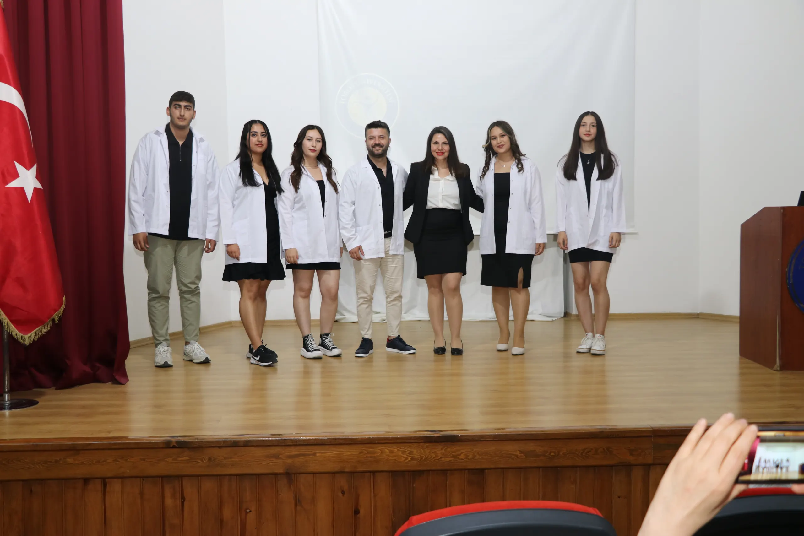 Fizyoterapi ve Rehabilitasyon Bölümü Öğrencileri Önlük Giydi