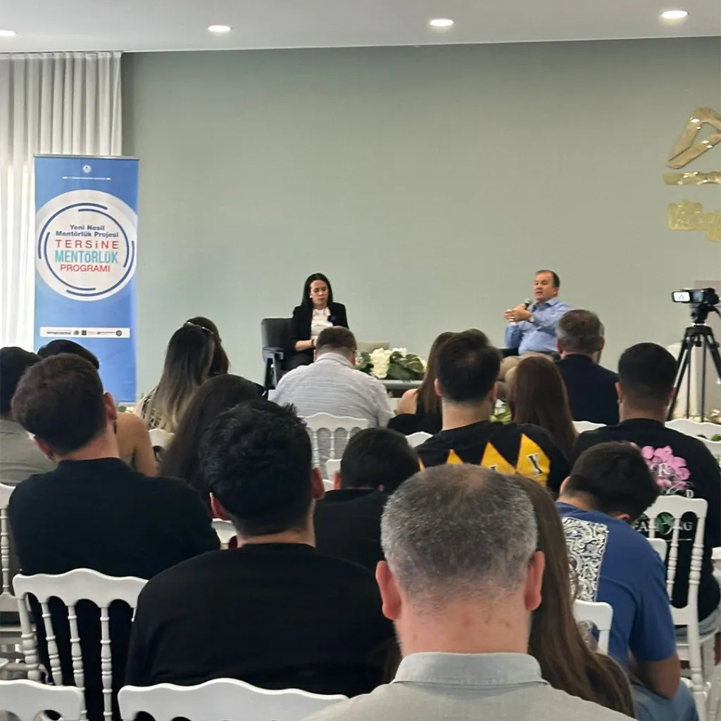Reverse Mentoring Event For Logistics And Foreign Trade Students