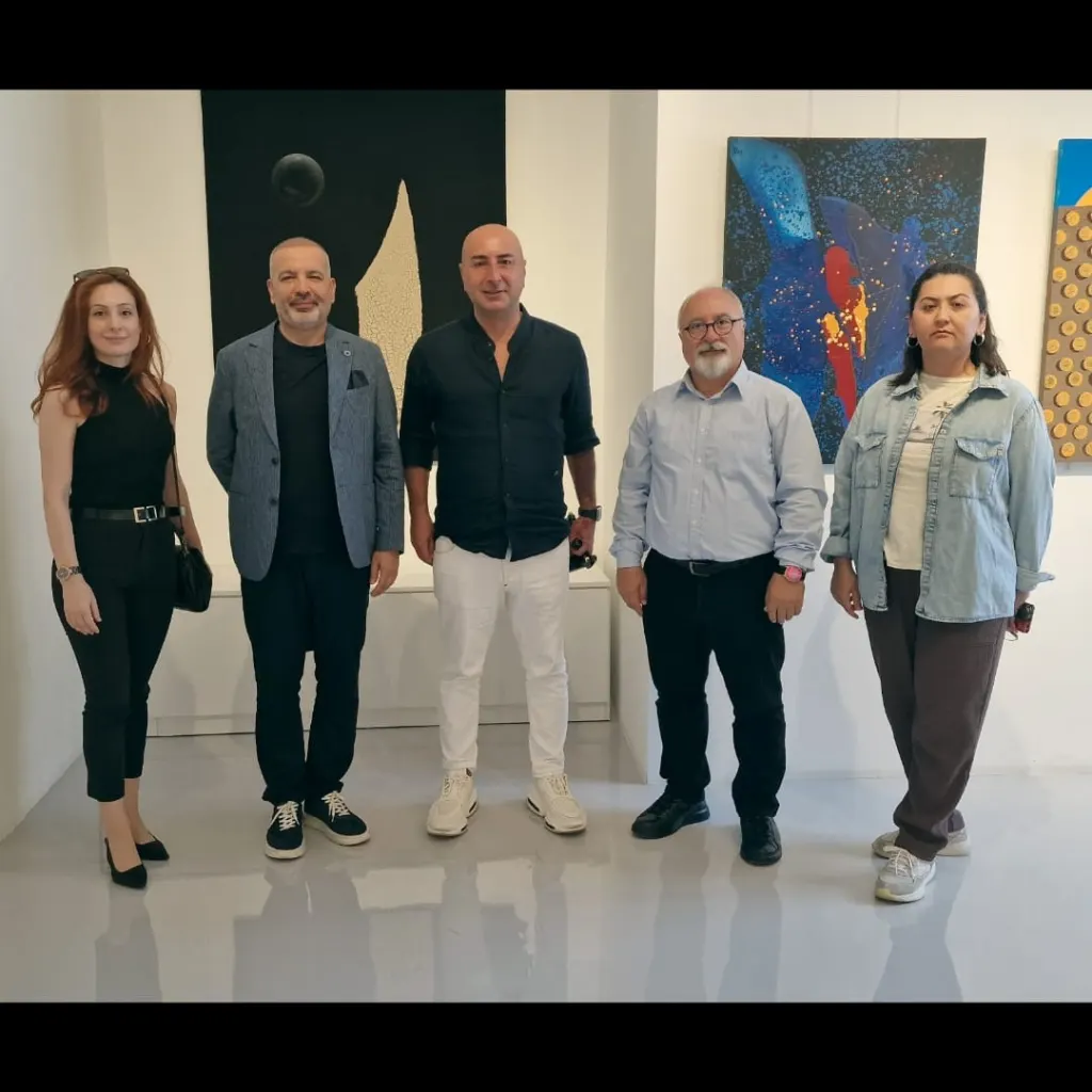 Our Chairman Of The Board Of Trustees Sertaç özveren Visited The Gülüm özveren Art Gallery