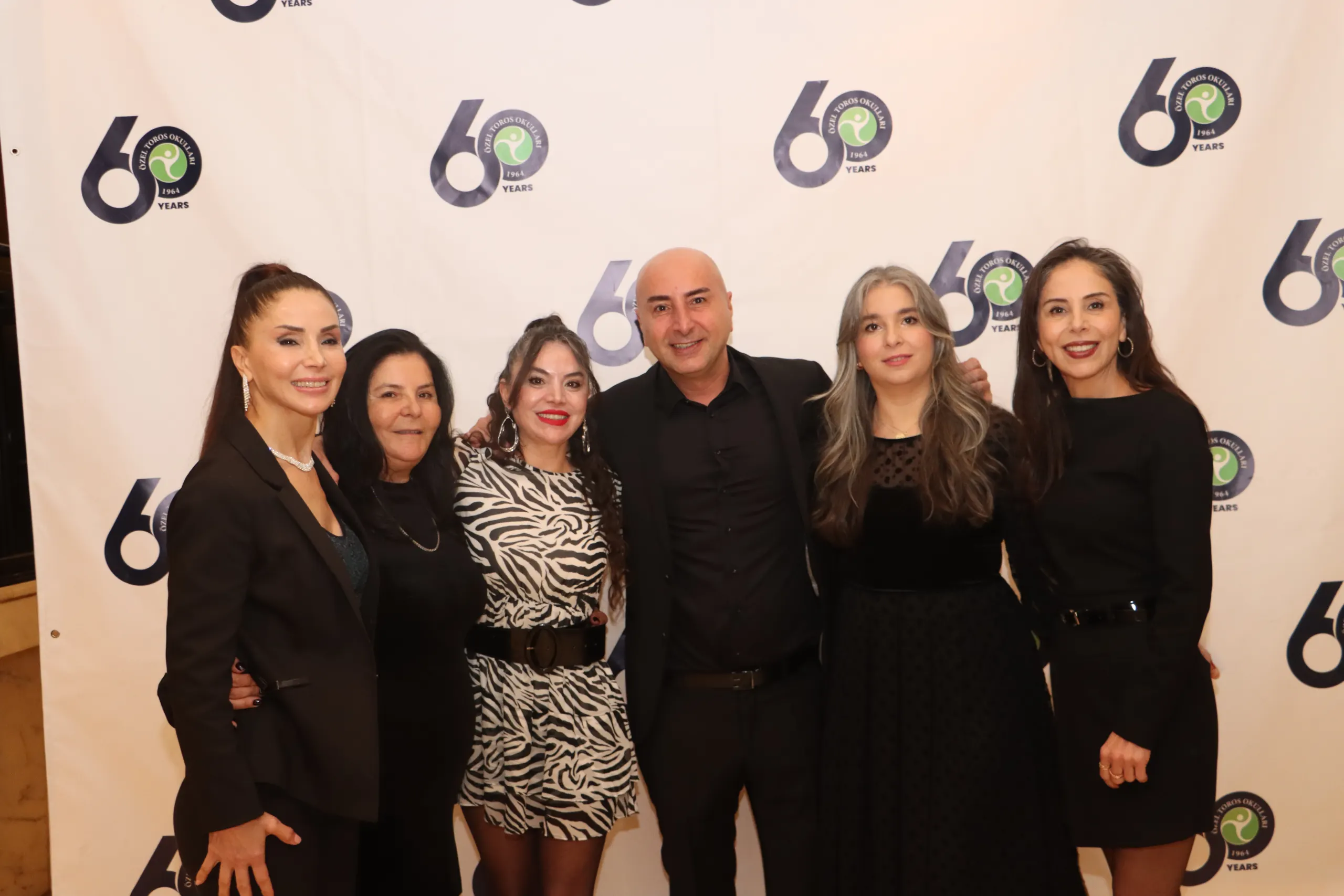 Toros Schools Celebrated Its 60th Anniversary With A Magnificent Ball