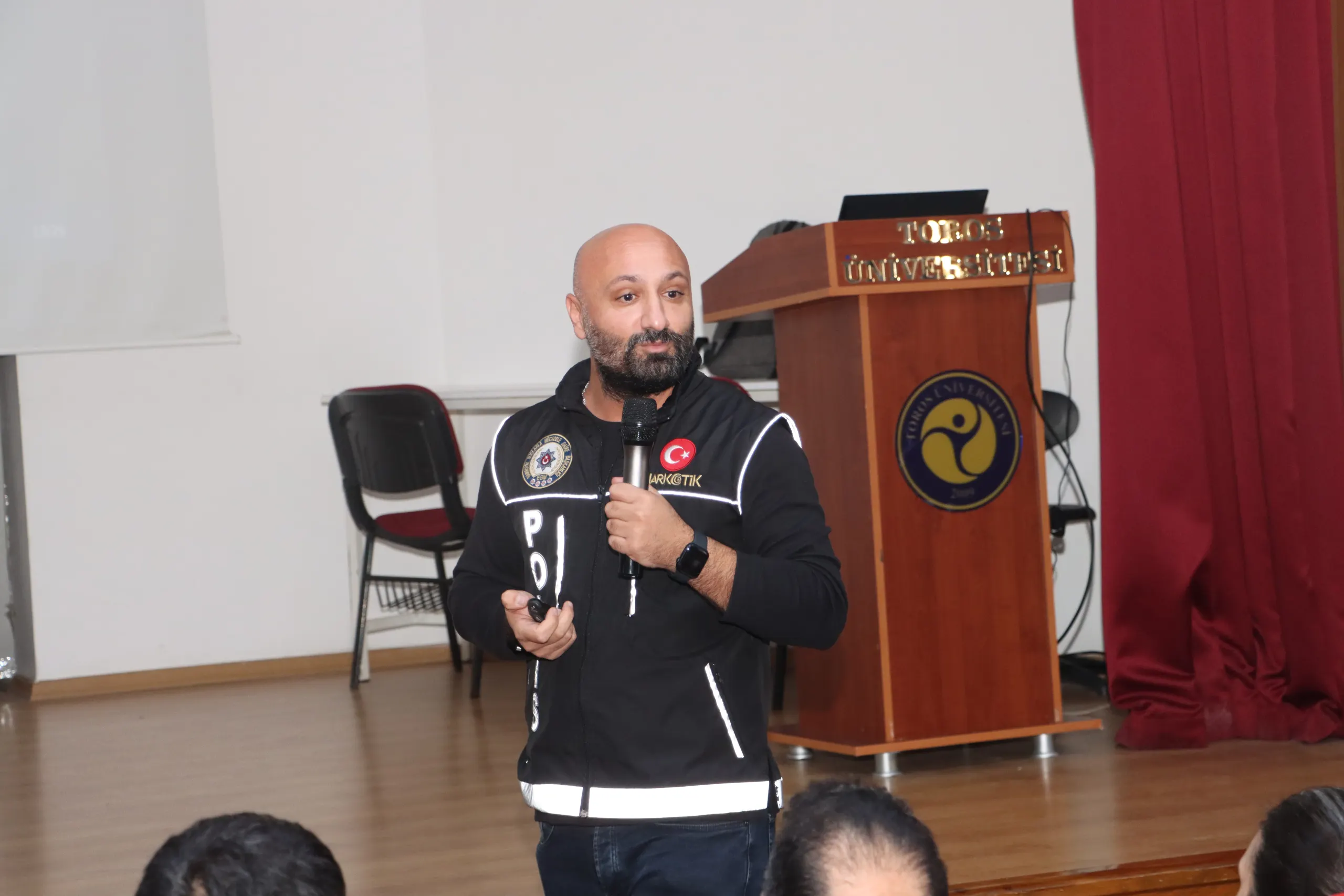 Toros Üniversitesi'nde Narko Gençlik Konferansı Düzenlendi