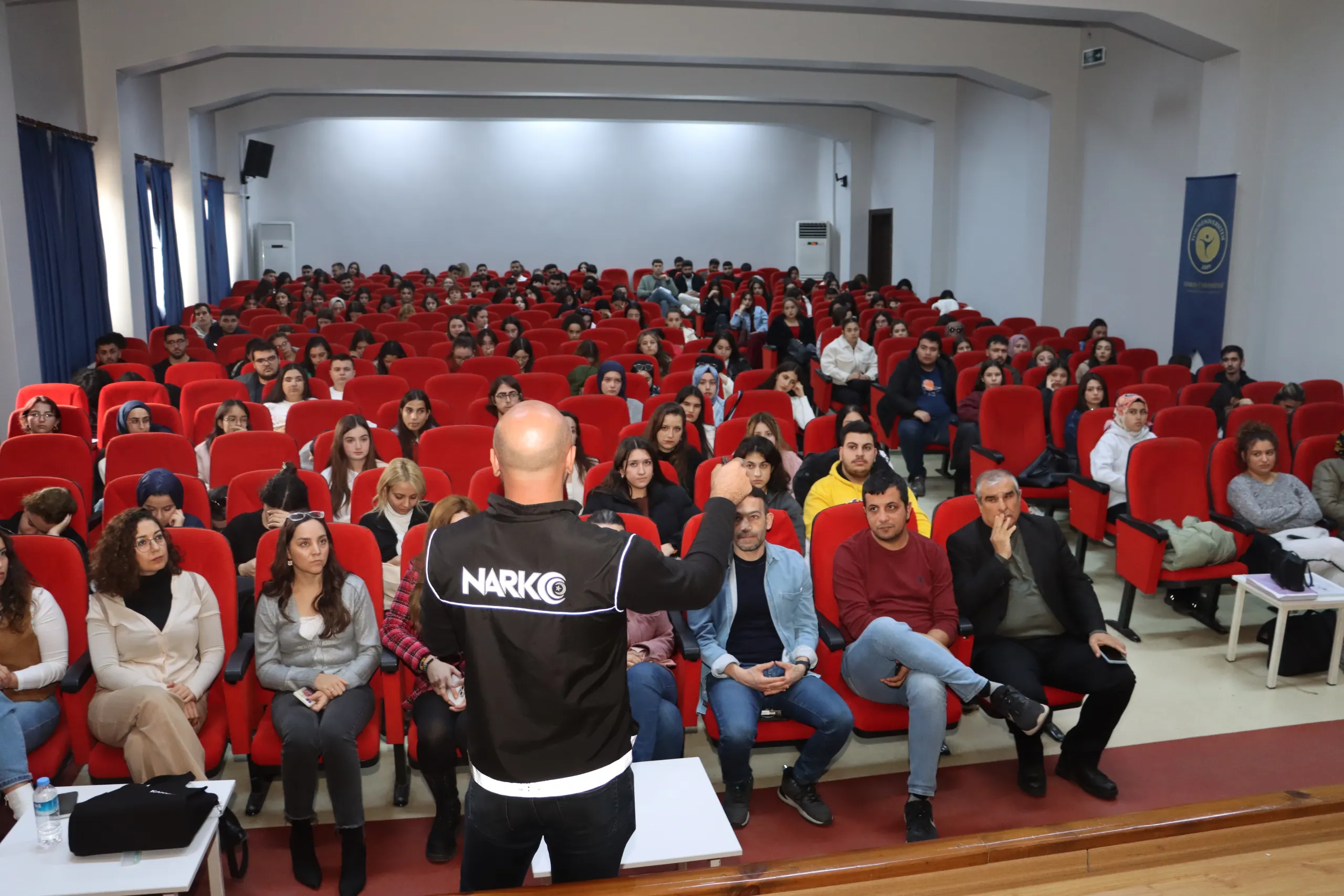 Toros Üniversitesi'nde Narko Gençlik Konferansı Düzenlendi
