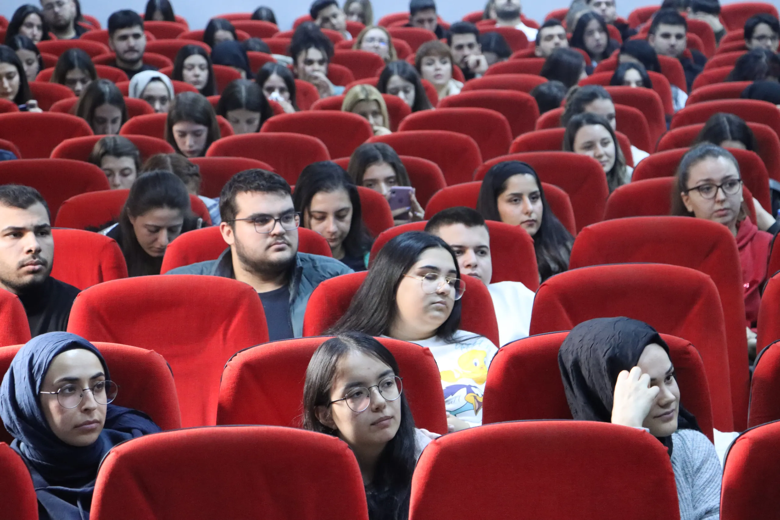 Toros Üniversitesi'nde Narko Gençlik Konferansı Düzenlendi