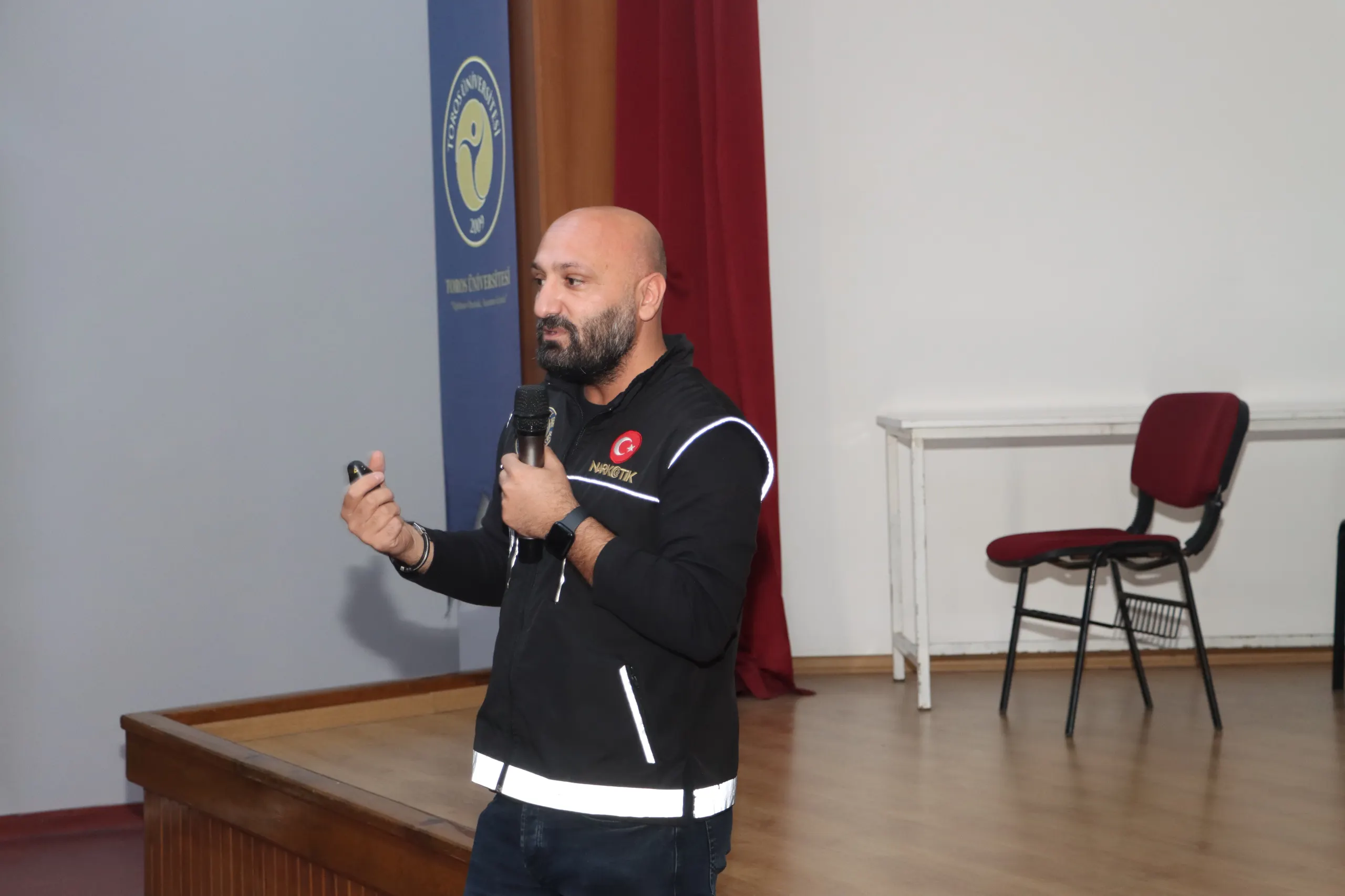 Toros Üniversitesi'nde Narko Gençlik Konferansı Düzenlendi