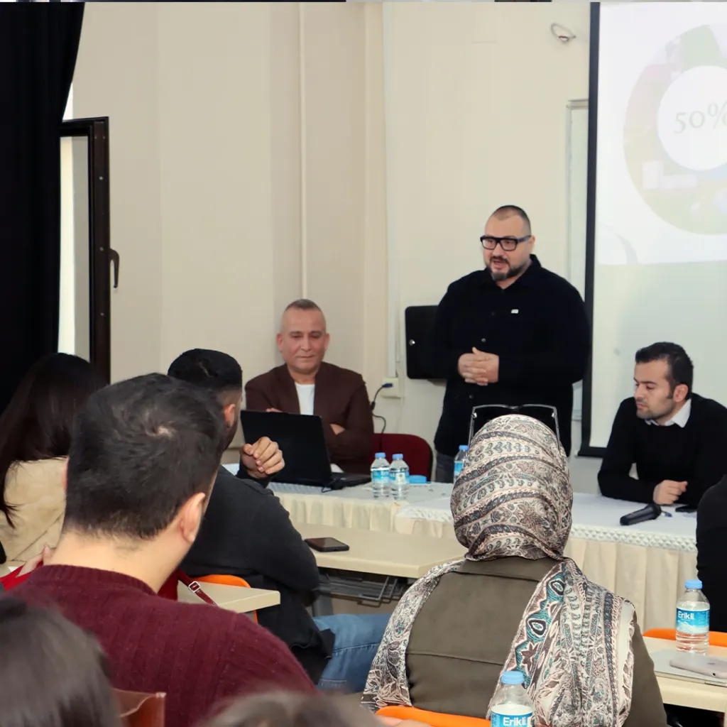 Kariyer ve Girişimcilik Etkinliğinde Konuk Serkan Özada Oldu
