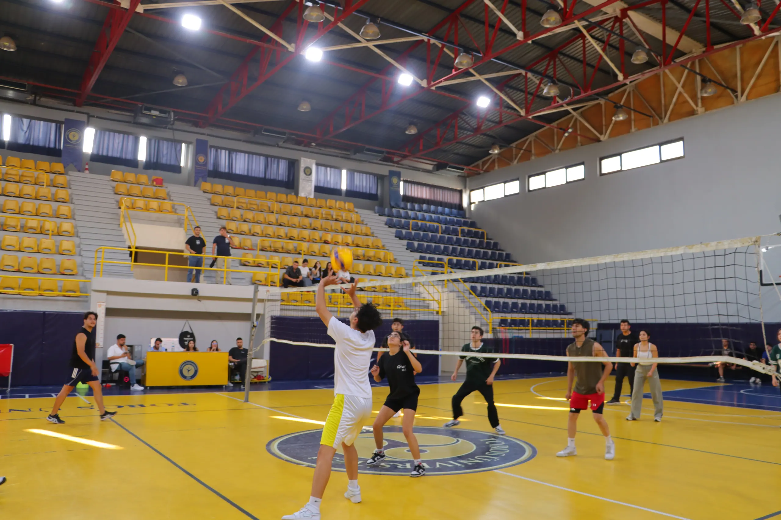 Toros Üniversitesi’nde Geleneksel Cumhuriyet Turnuvası Başladı