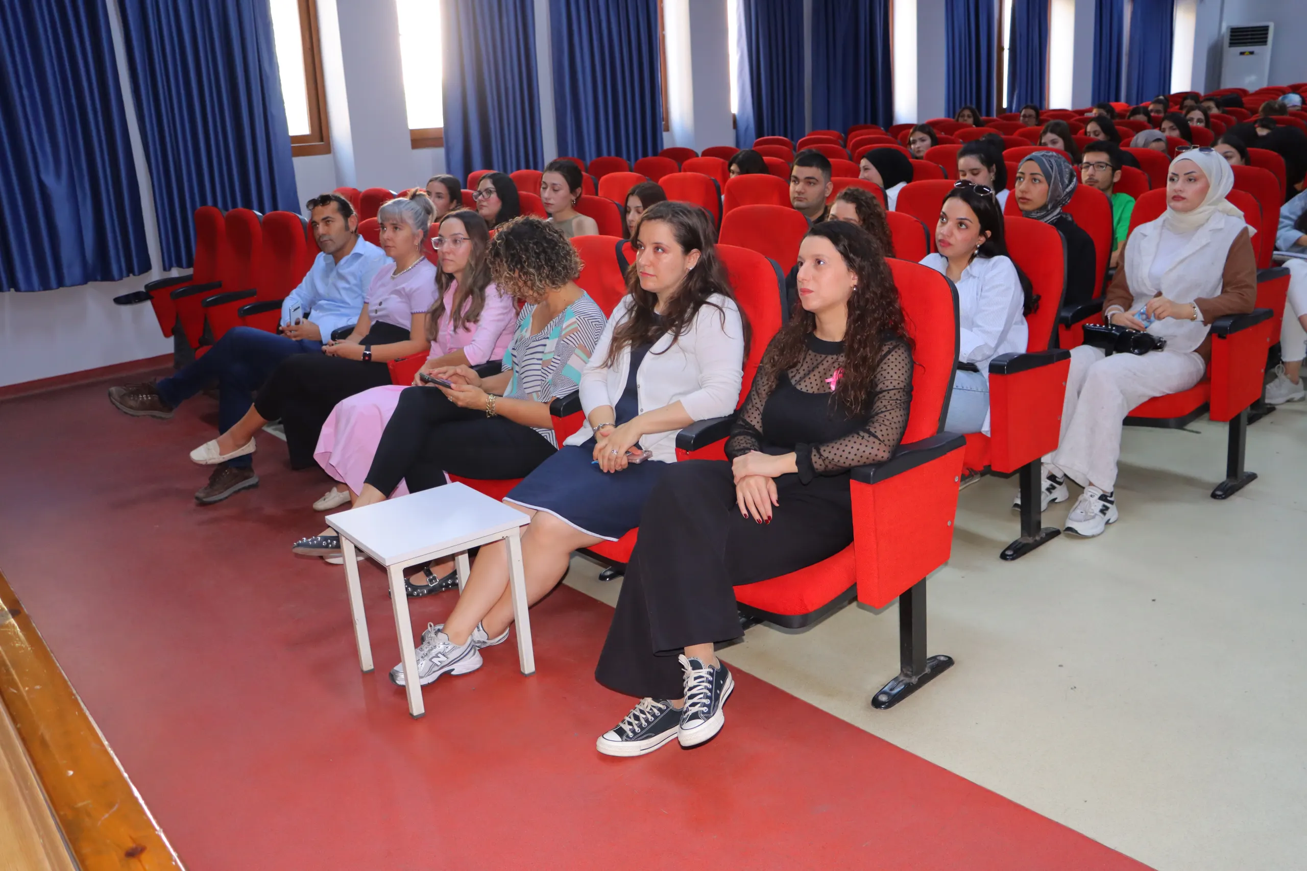 Toros Üniversitesi’nde Meme Kanseri Farkındalık Ayı Etkinliği