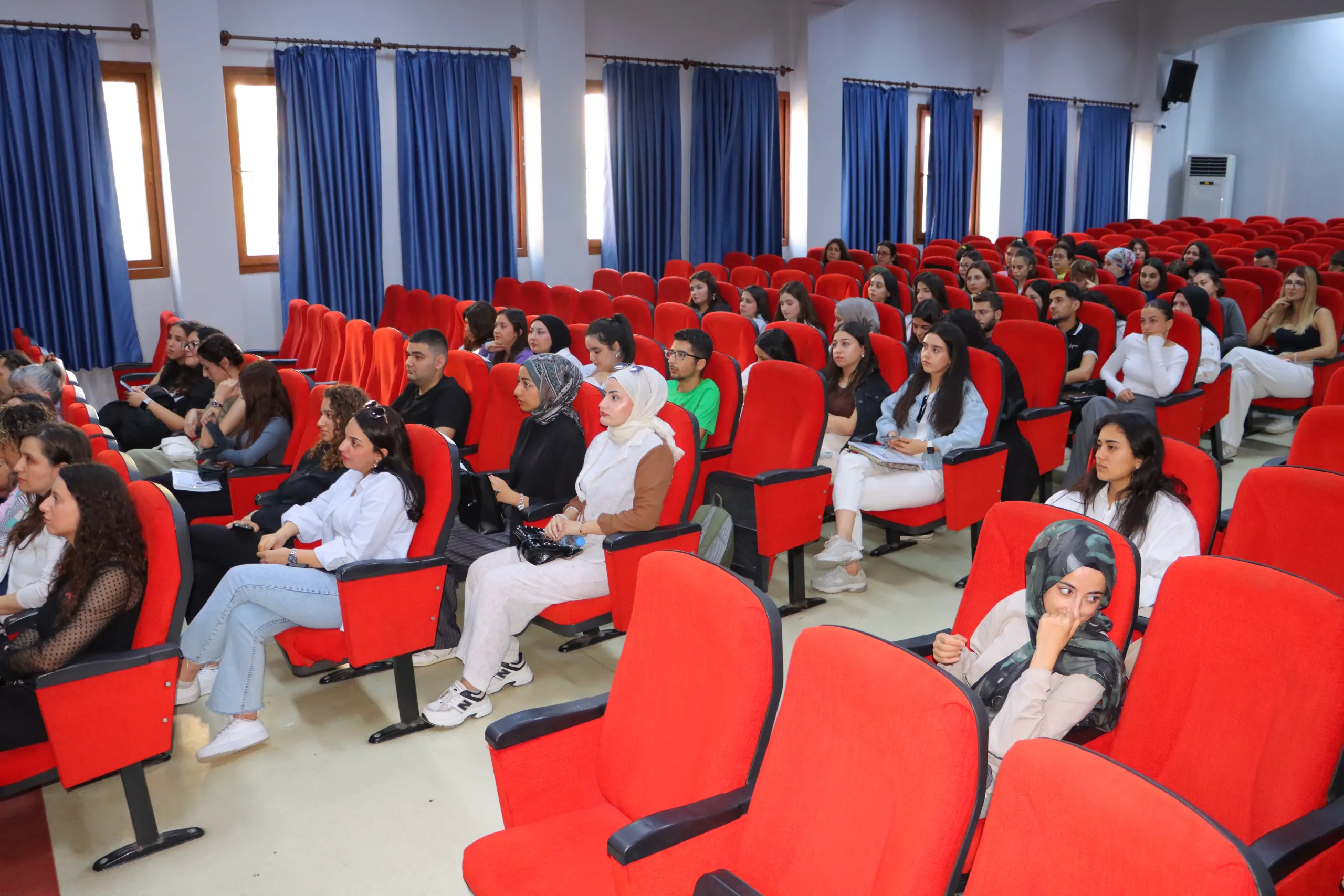 Toros Üniversitesi’nde Meme Kanseri Farkındalık Ayı Etkinliği