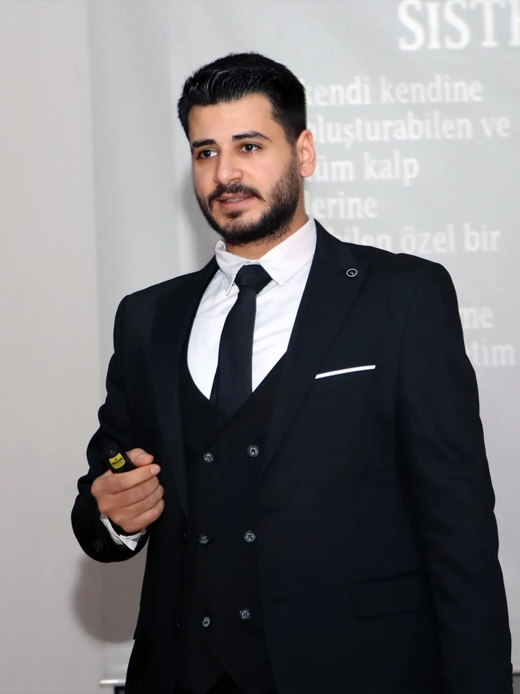 Paramedikler Günü Kapsamında Ekg Eğitimi ve Mesleki Sunum Gerçekleştirildi