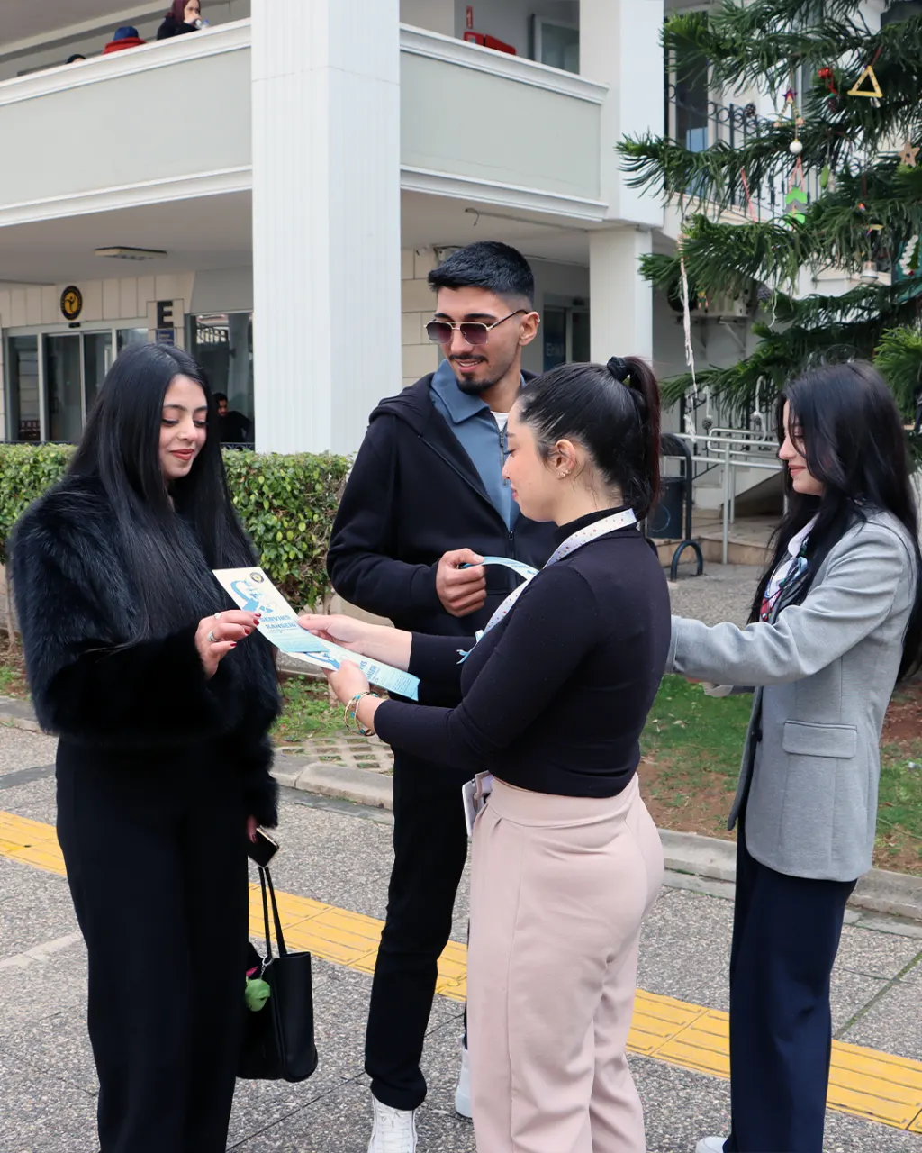 Serviks Kanseri Farkındalık Etkinliği Düzenlendi