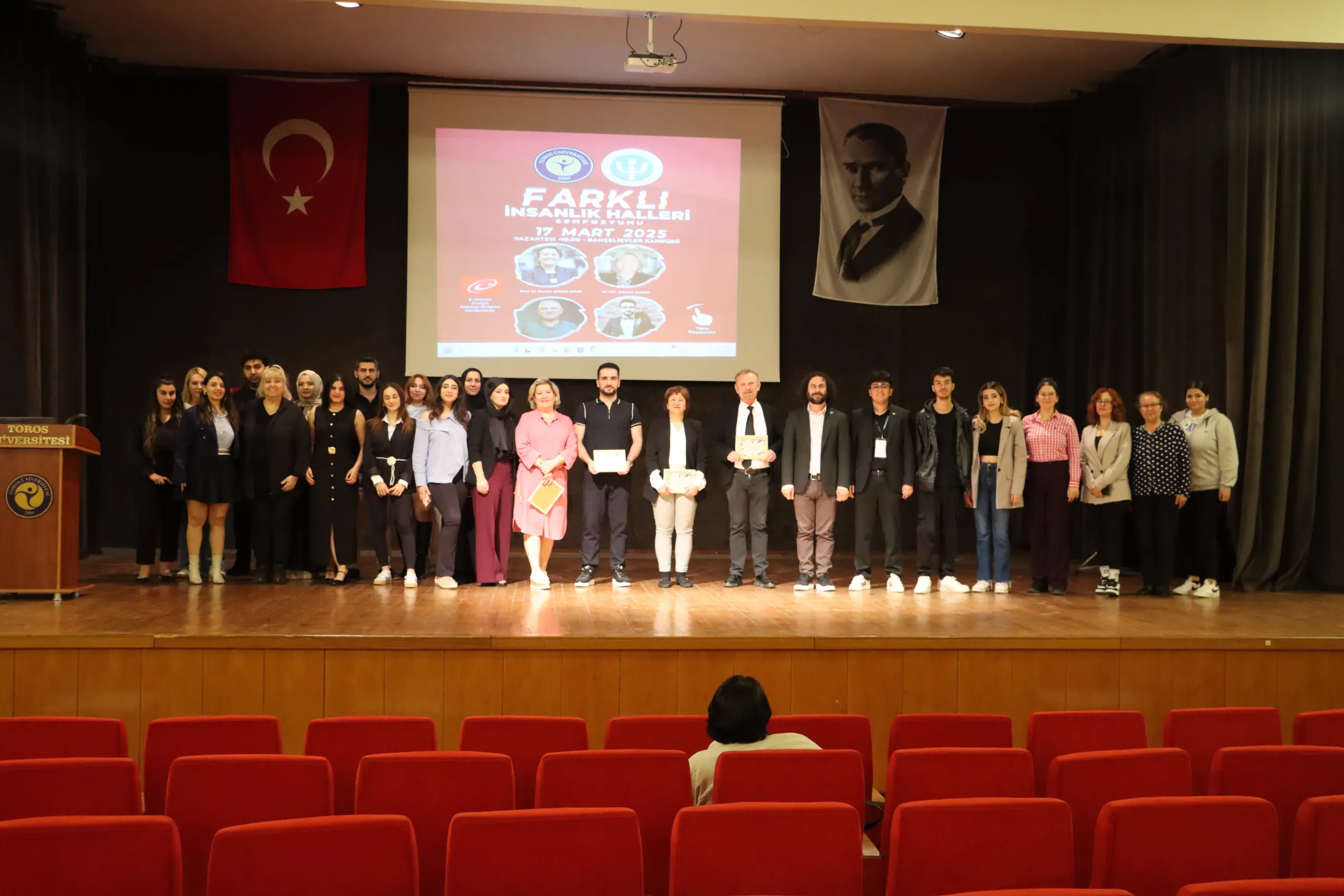 “farklı İnsanlık Halleri” Sempozyumu Gerçekleşti