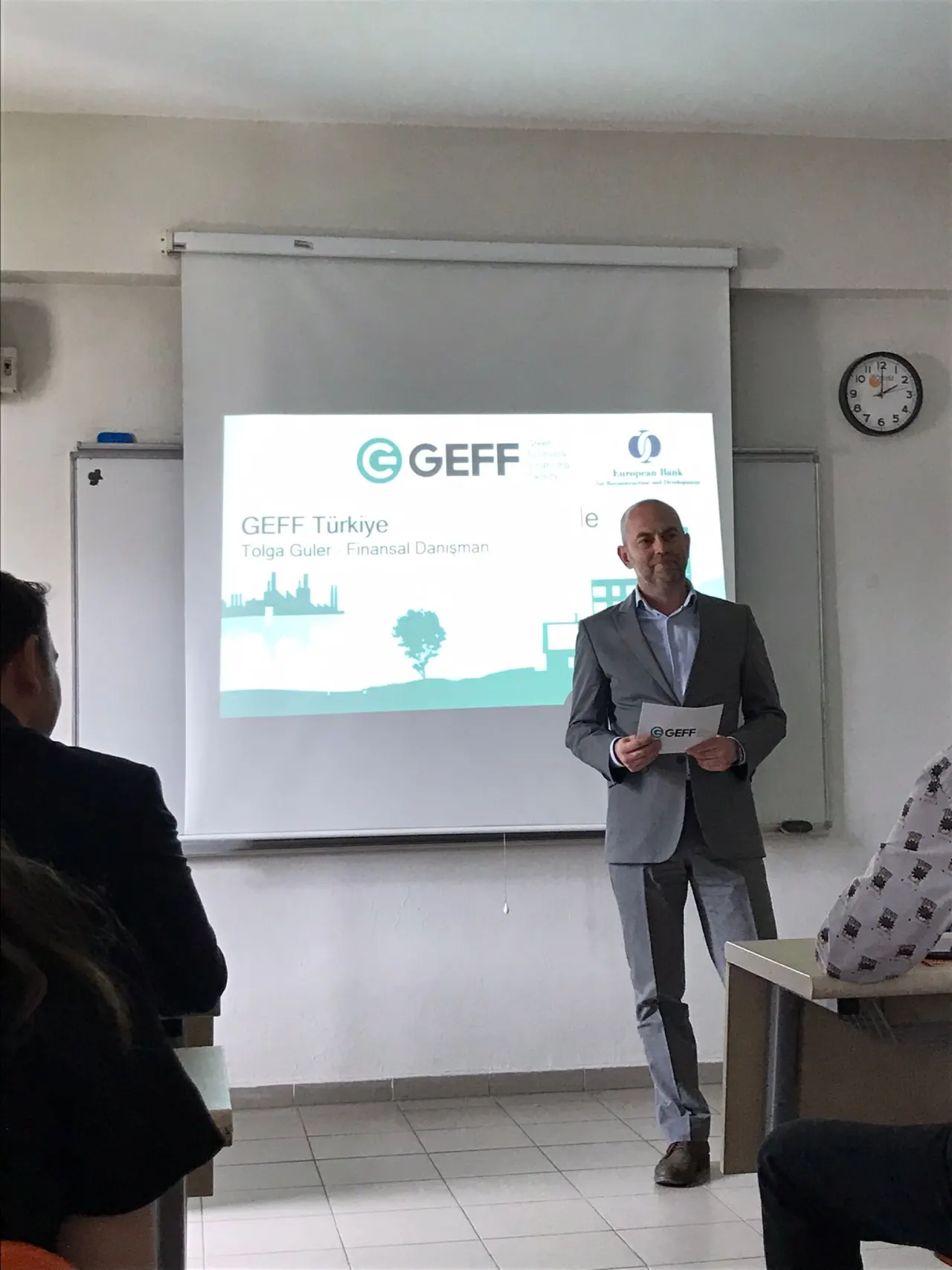 İisbf Tarafından Bankacılık Semineri Düzenlendi