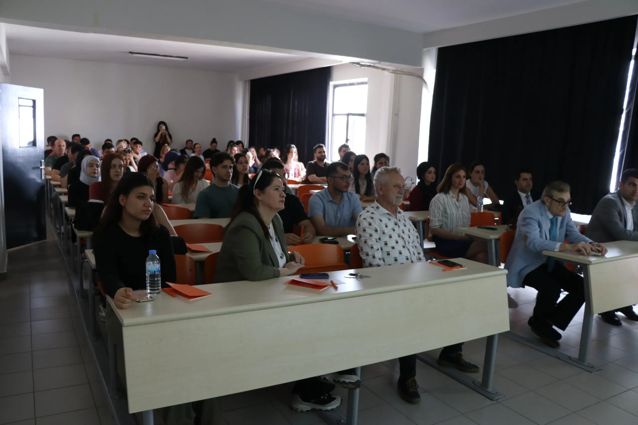 İisbf Tarafından Bankacılık Semineri Düzenlendi