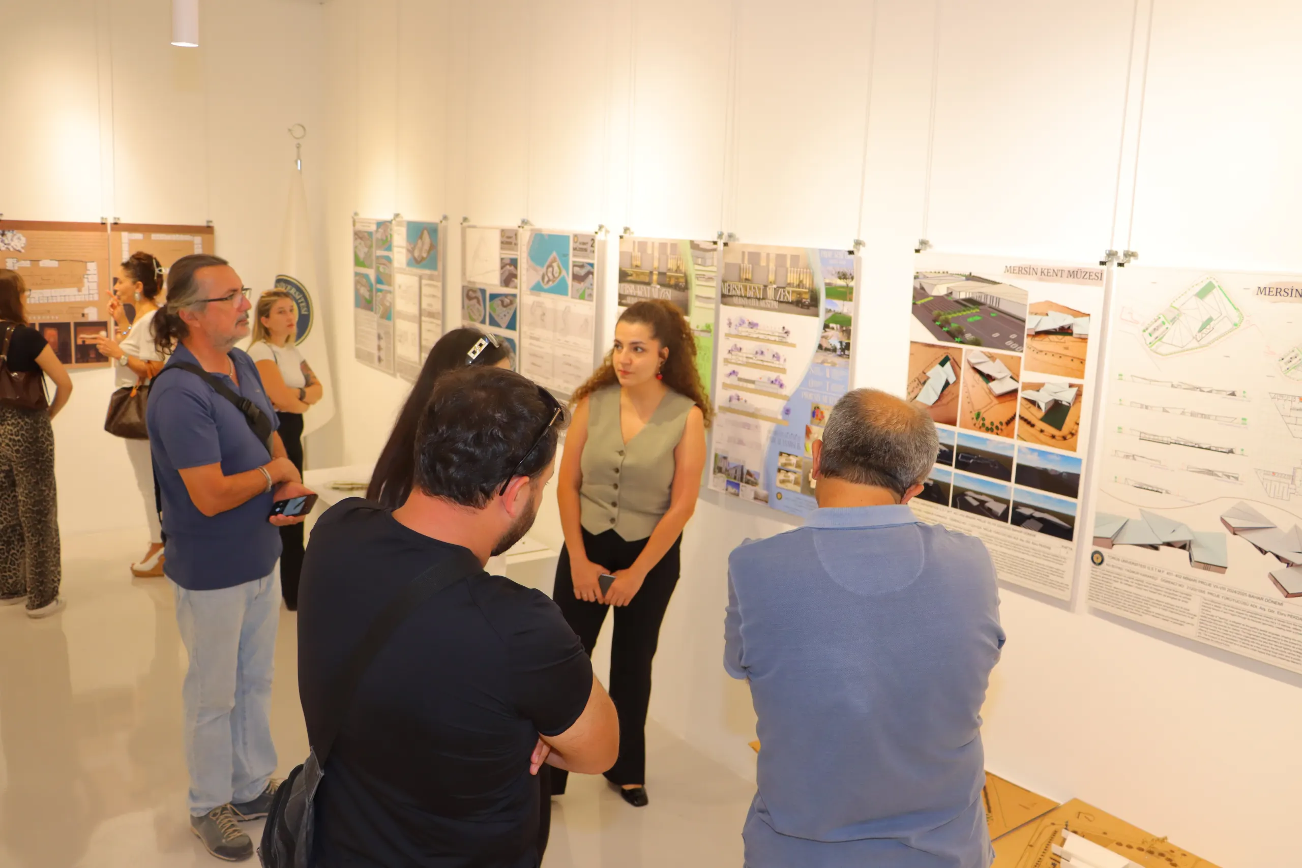 Gülüm Özveren Sanat Galerisi’nde Mezuniyet Projeleri Sergisi Açıldı