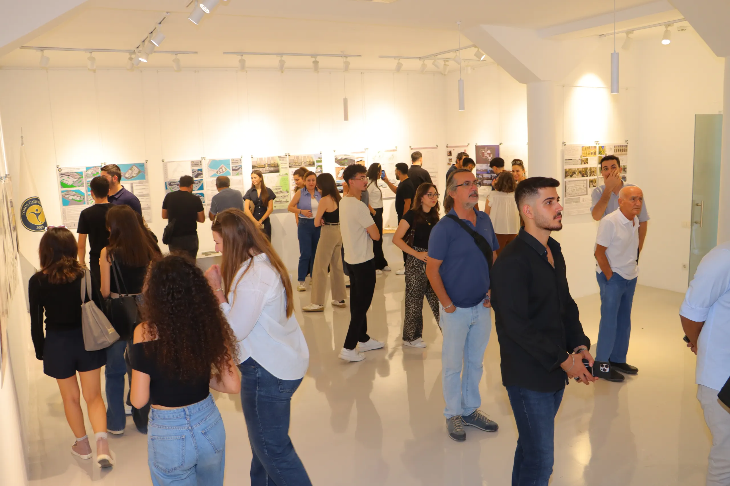 Gülüm Özveren Sanat Galerisi’nde Mezuniyet Projeleri Sergisi Açıldı