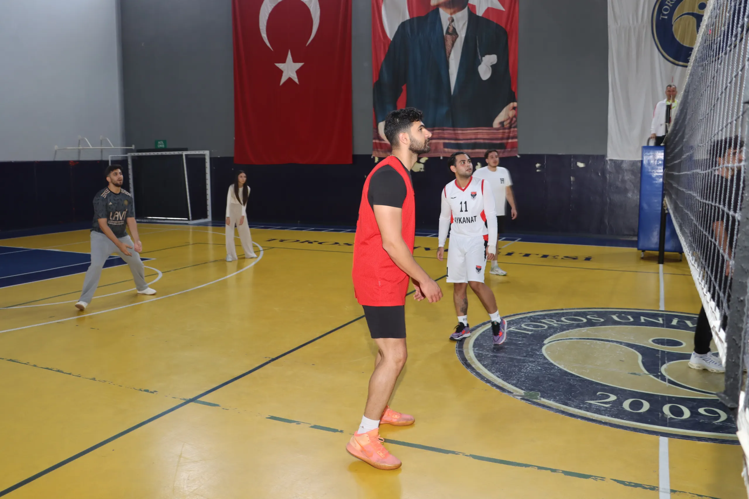 4. Geleneksel Cumhuriyet Turnuvaları Voleybol Müsabakalarıyla Başladı