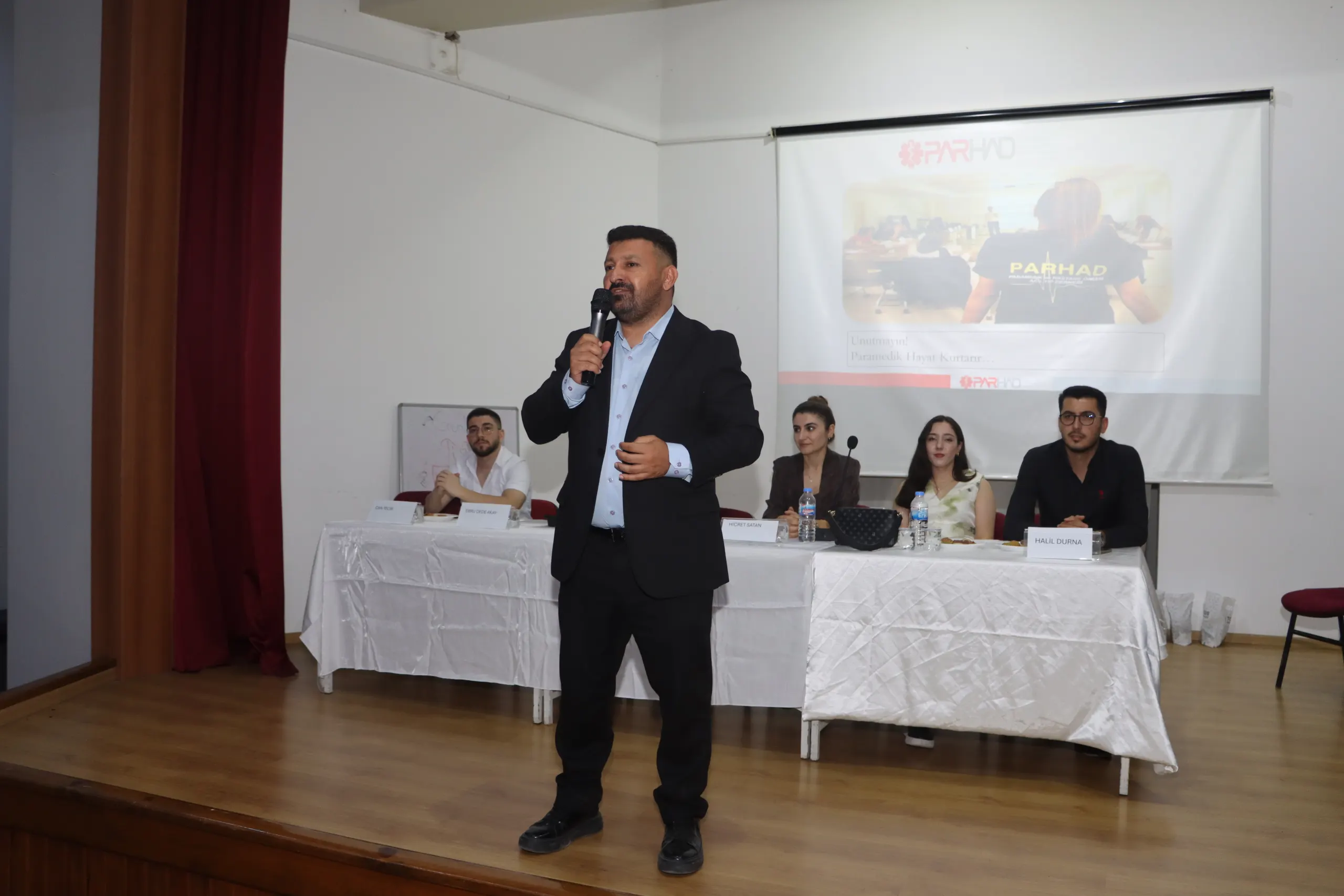 Paramedik Öğrencileri Deneyimli İsimlerle Bir Araya Geldi!