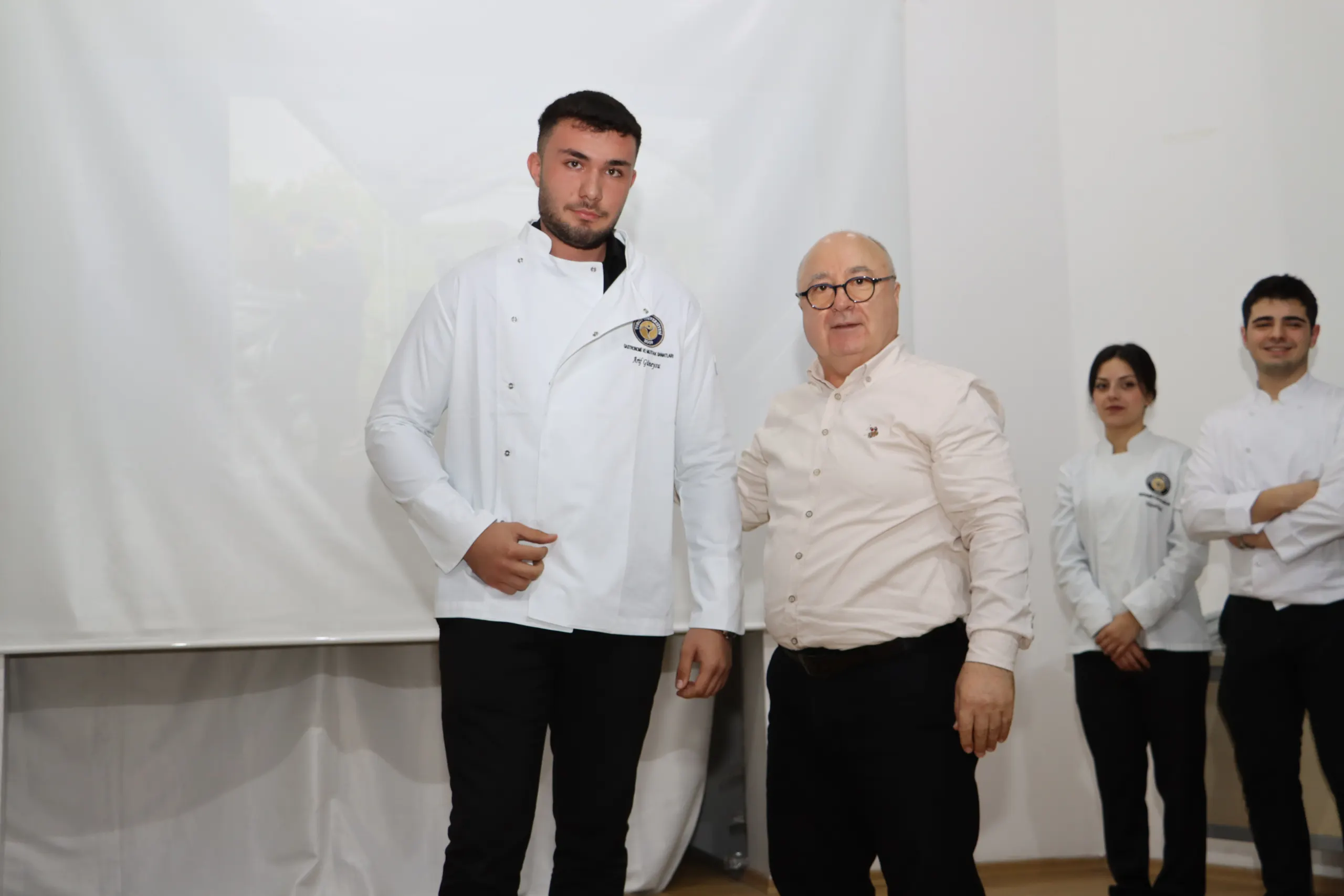 Gastronomi ve Mutfak Sanatları Öğrencileri Ceket Giydi