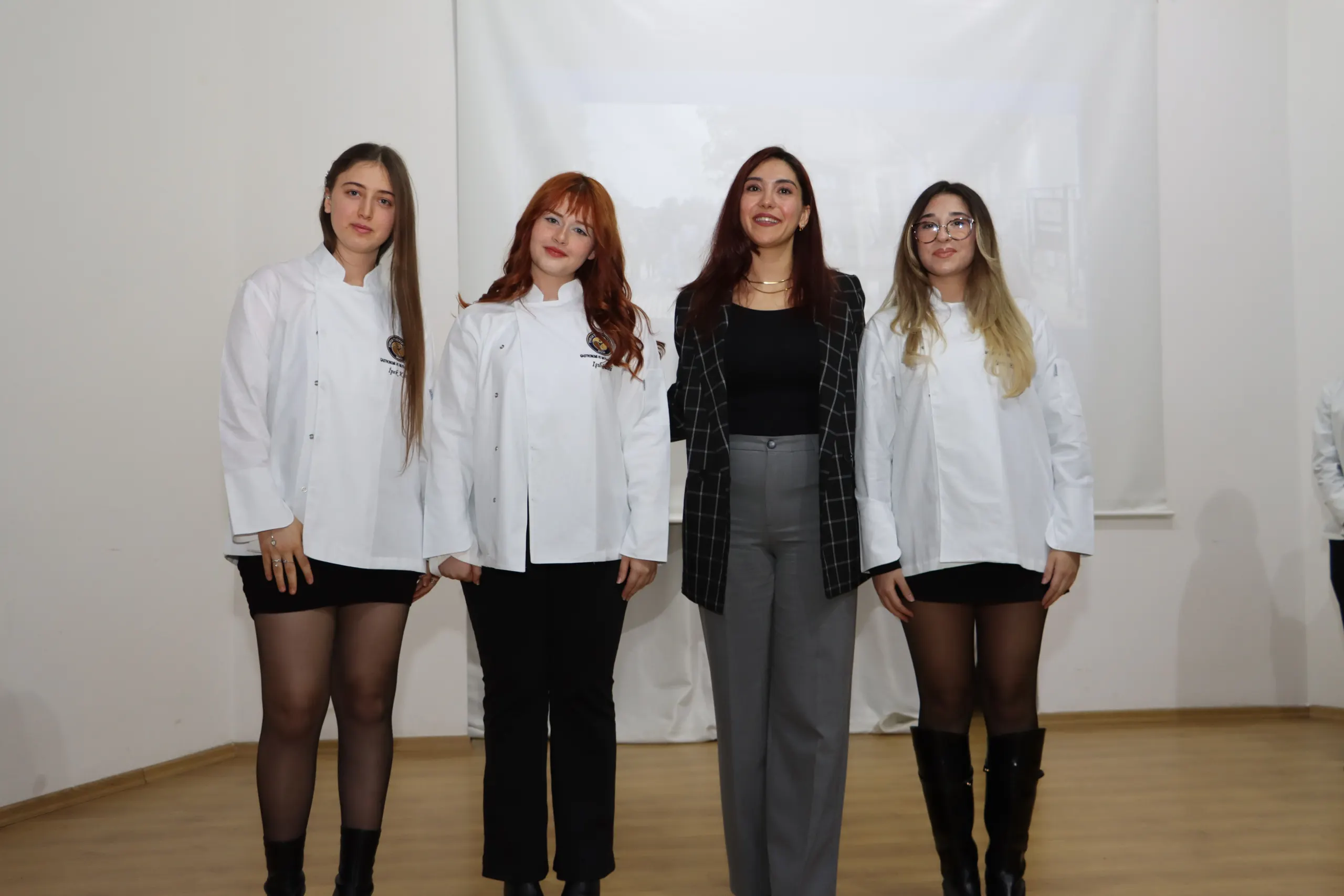 Gastronomi ve Mutfak Sanatları Öğrencileri Ceket Giydi