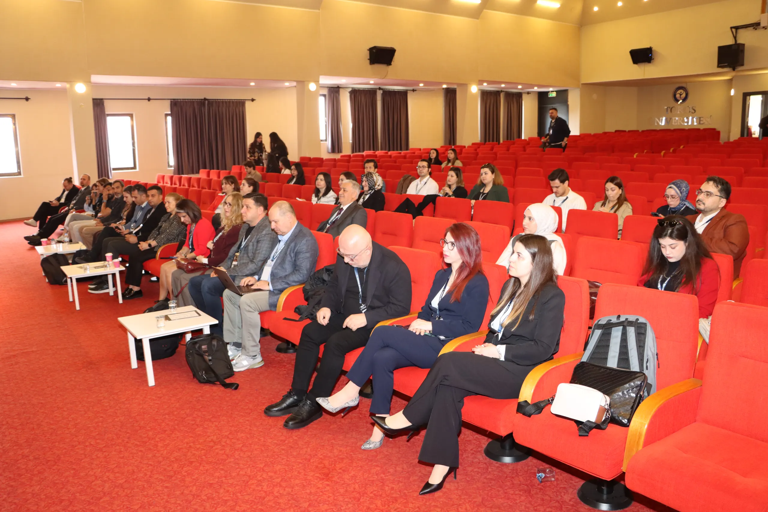Toros Üniversitesi’nde Rehabilitasyon ve Yürüyüş Sempozyumu Gerçekleştirildi