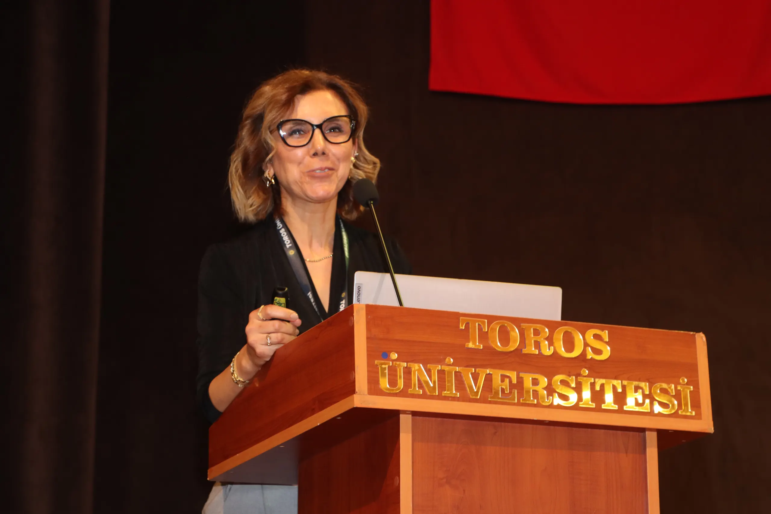 Toros Üniversitesi’nde Rehabilitasyon ve Yürüyüş Sempozyumu Gerçekleştirildi