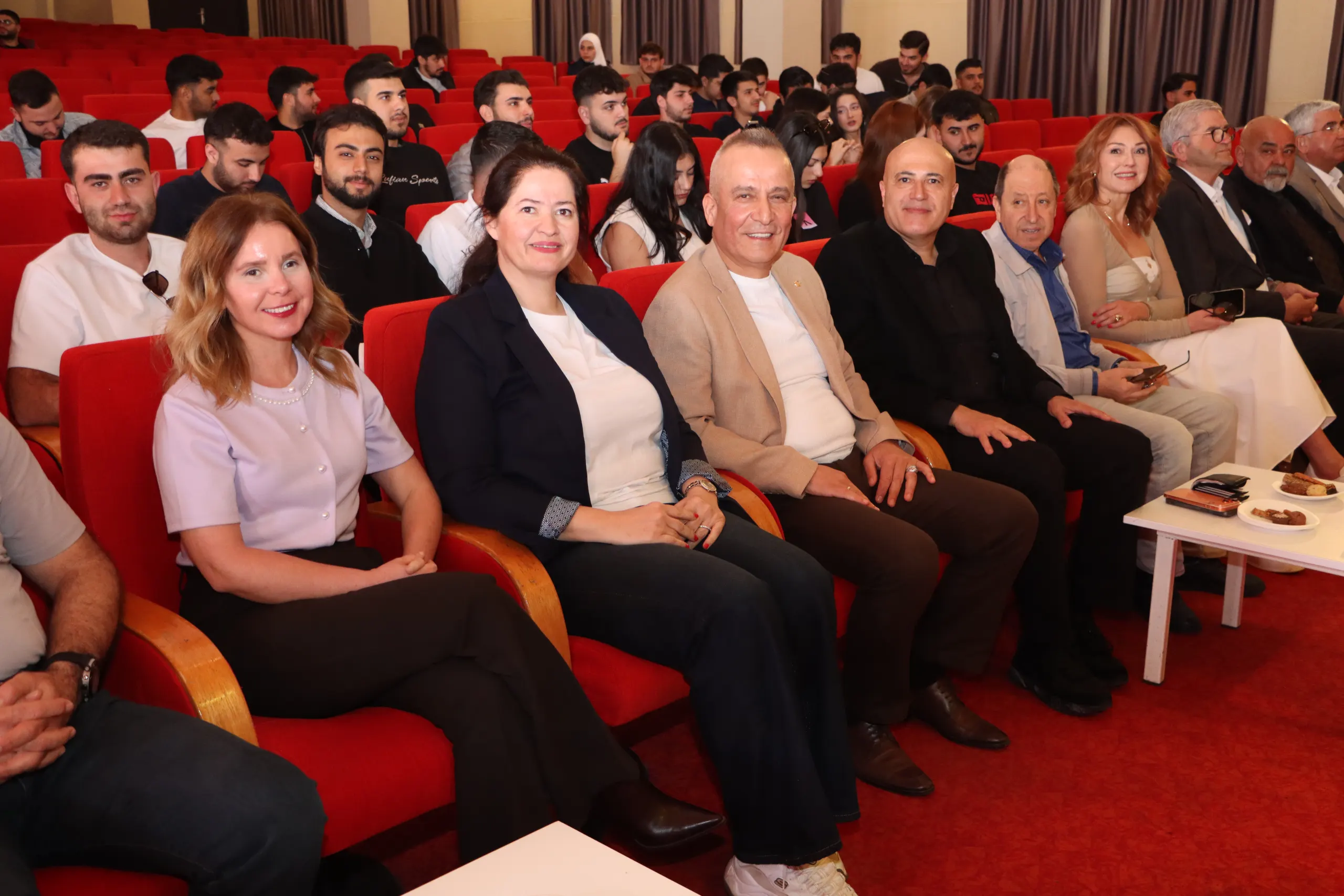 Küresel Piyasalar ve Jeopolitik Riskler: Mehmet Aşçıoğlu Toros Üniversitesi’ndeydi