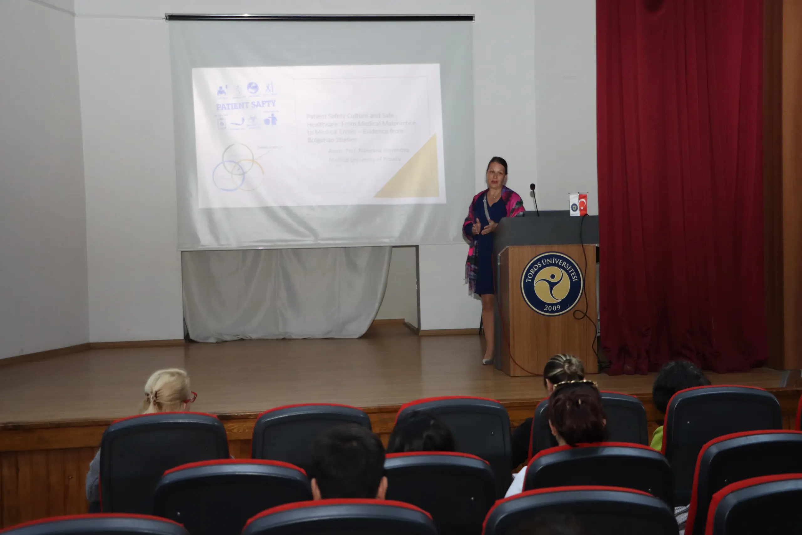 Uni̇versi̇ty Of Plovdi̇v’dan Akademi̇k Zi̇yaret: Erasmus+ Kapsaminda Ders Verme Hareketli̇li̇ği̇