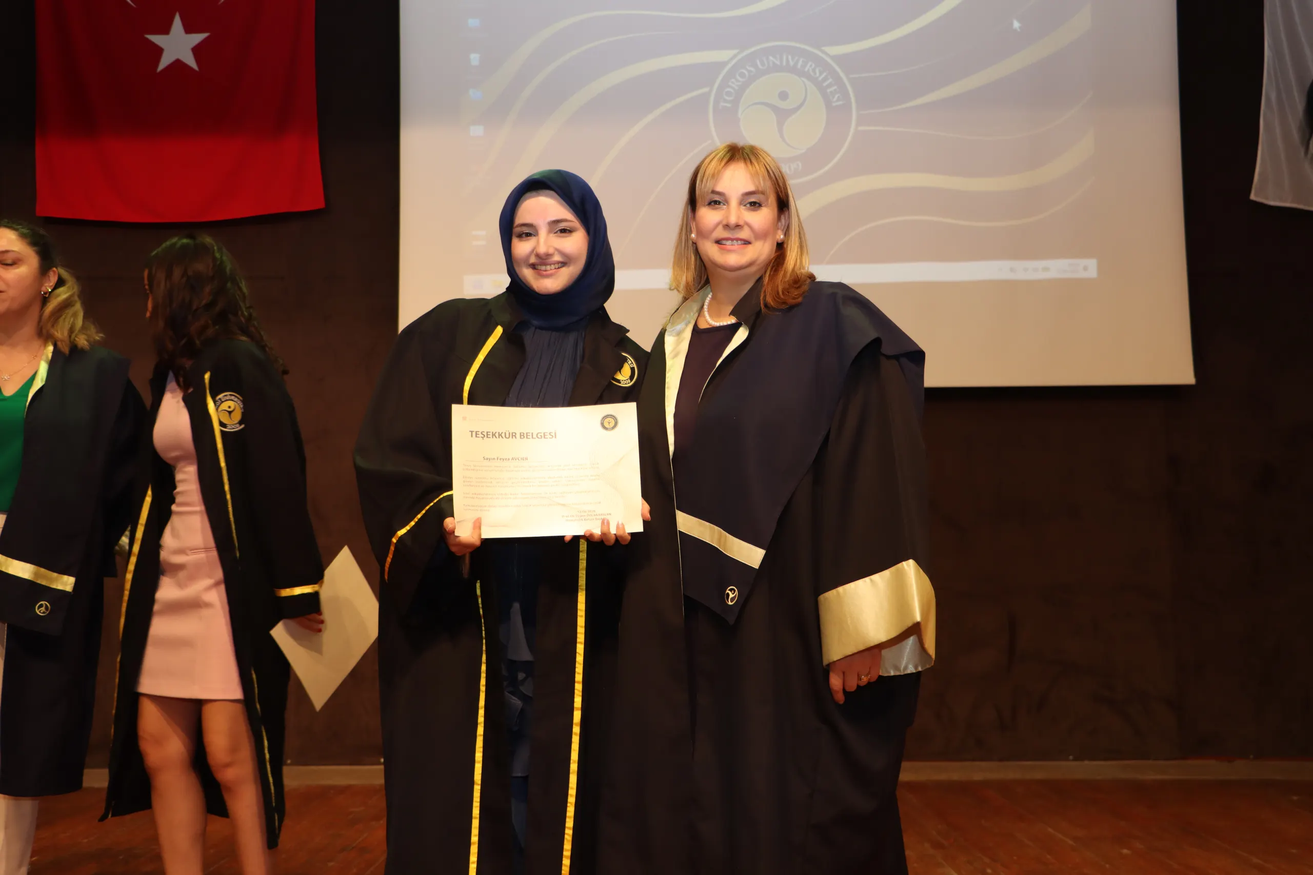 Geleceğin Hemşireleri Yemin Ederek Mesleğe Adım Attı