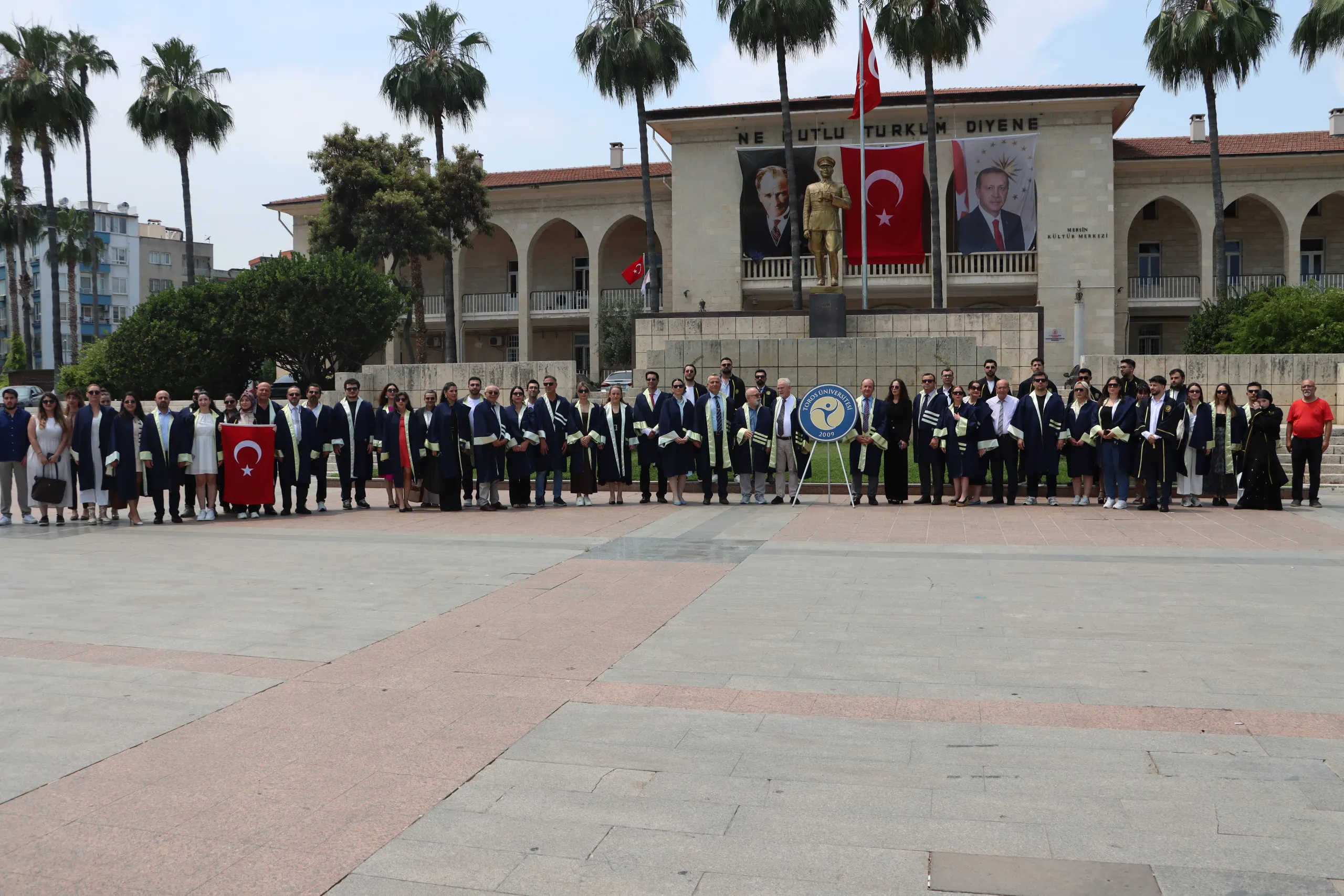 Toros Üniversitesi’nde Mezuniyet Coşkusu