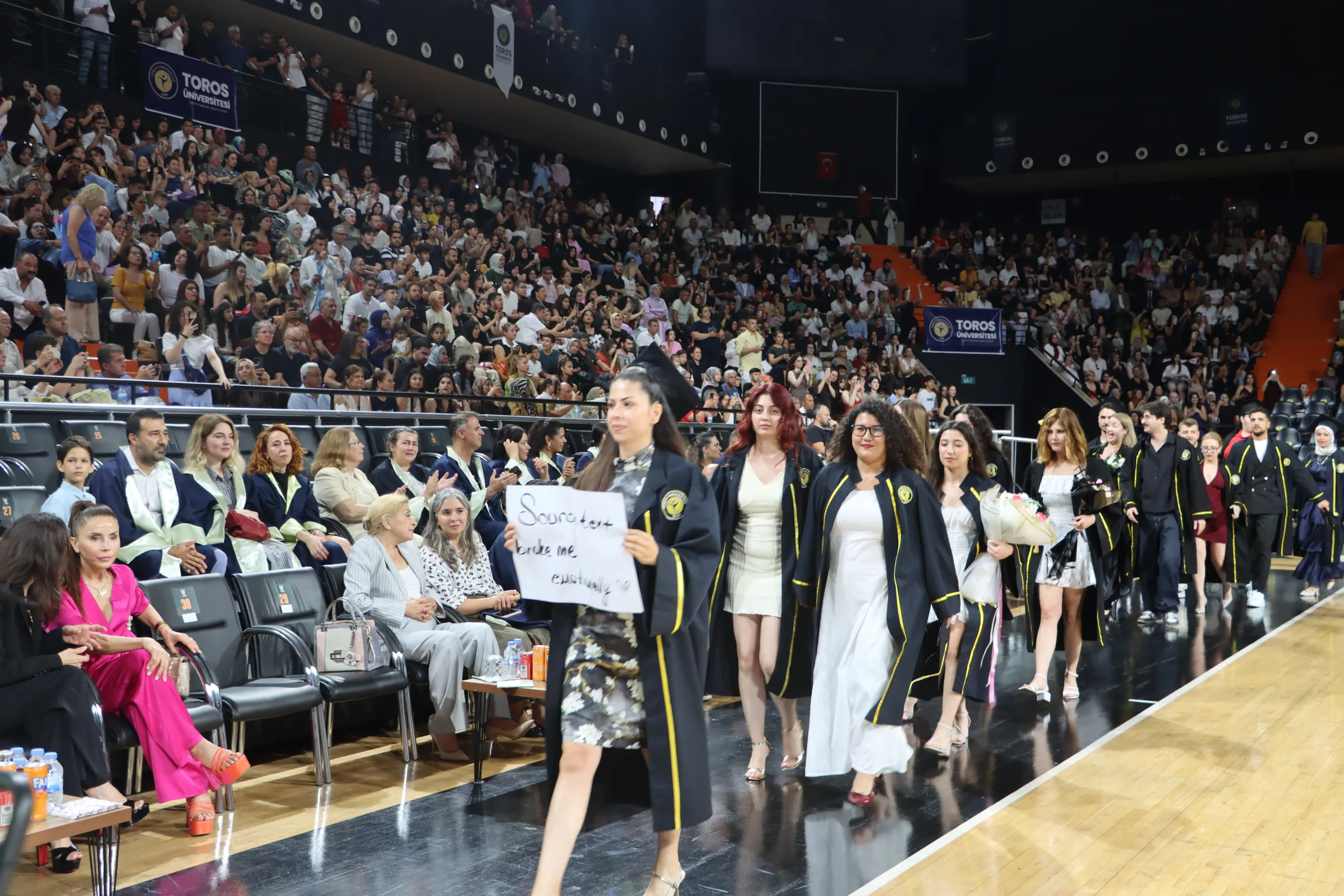 Toros Üniversitesi’nde Mezuniyet Coşkusu