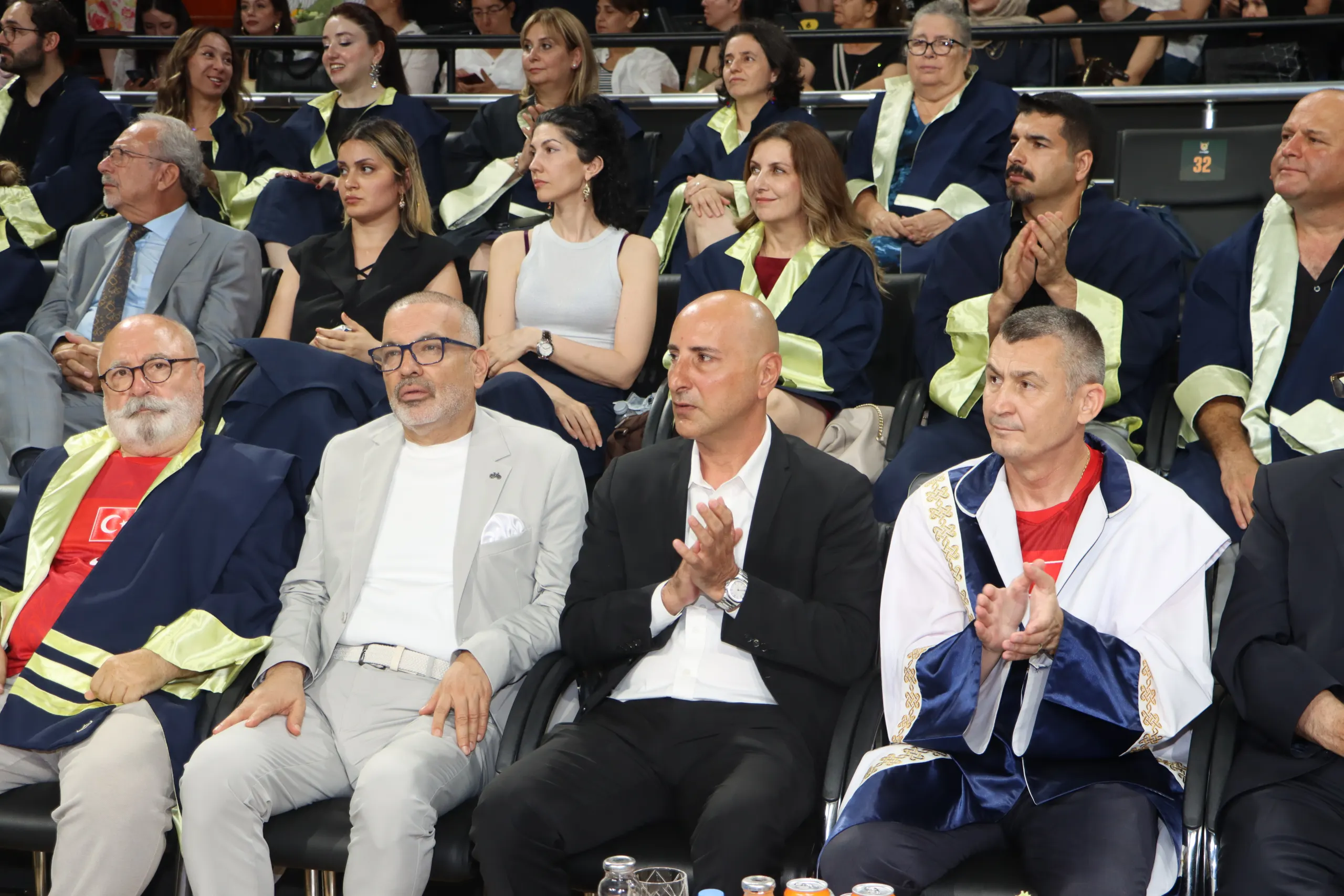 Toros Üniversitesi’nde Mezuniyet Coşkusu
