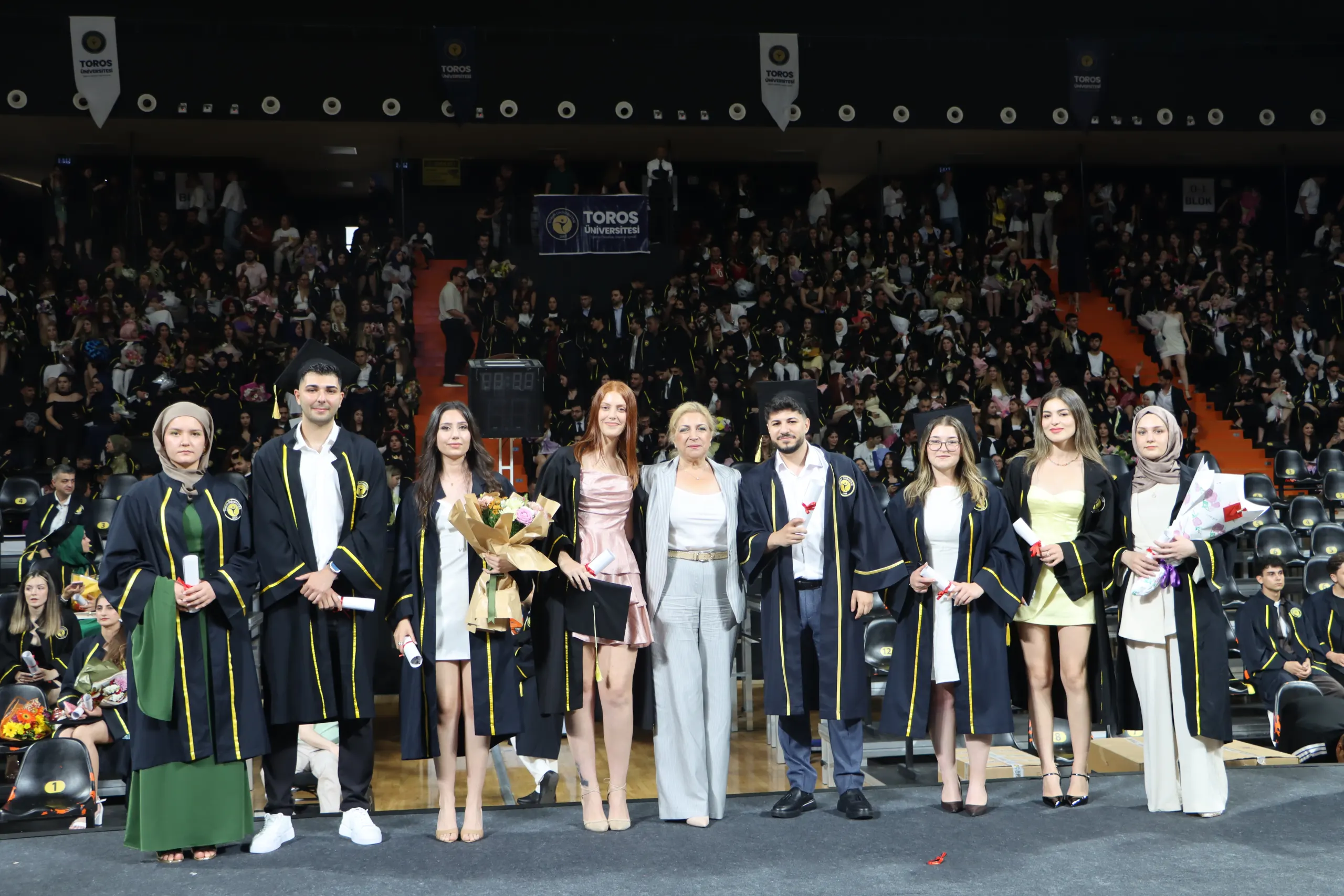 Toros Üniversitesi’nde Mezuniyet Coşkusu