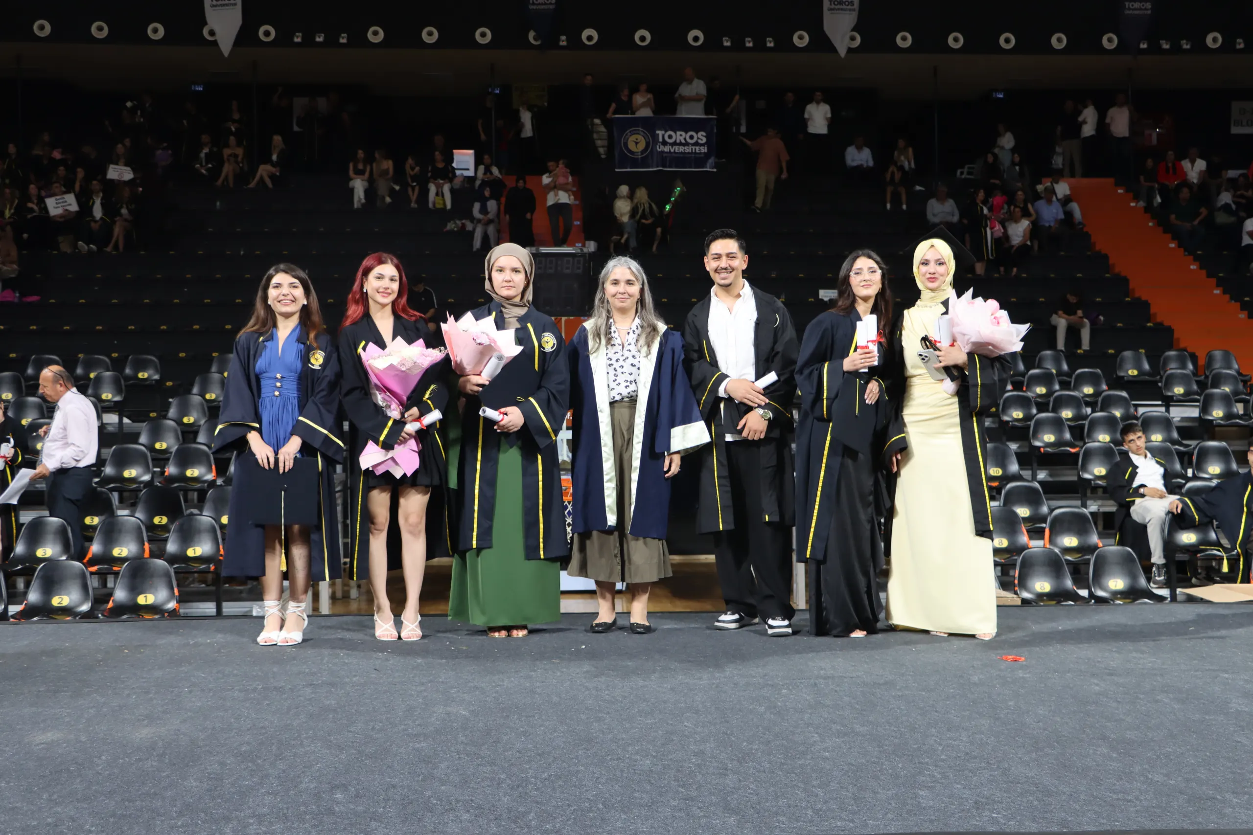 Toros Üniversitesi’nde Mezuniyet Coşkusu