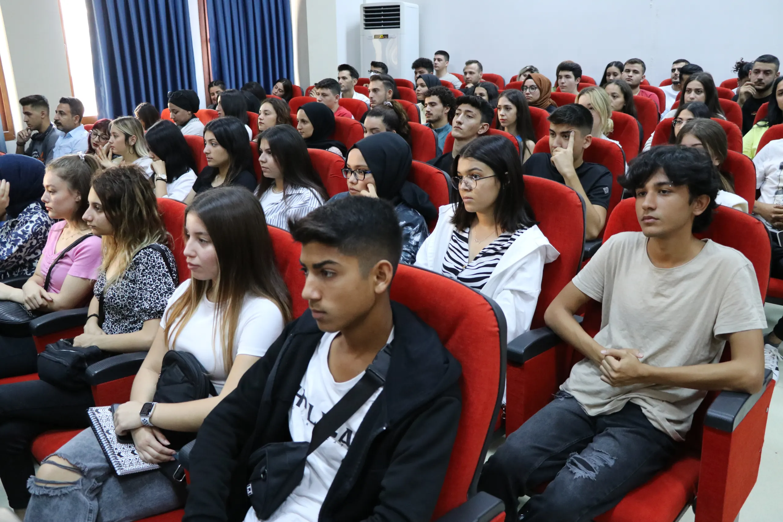 Toros Üniversitesi’nde Oryantasyon Eğitimleri Hız Kesmeden Devam Ediyor