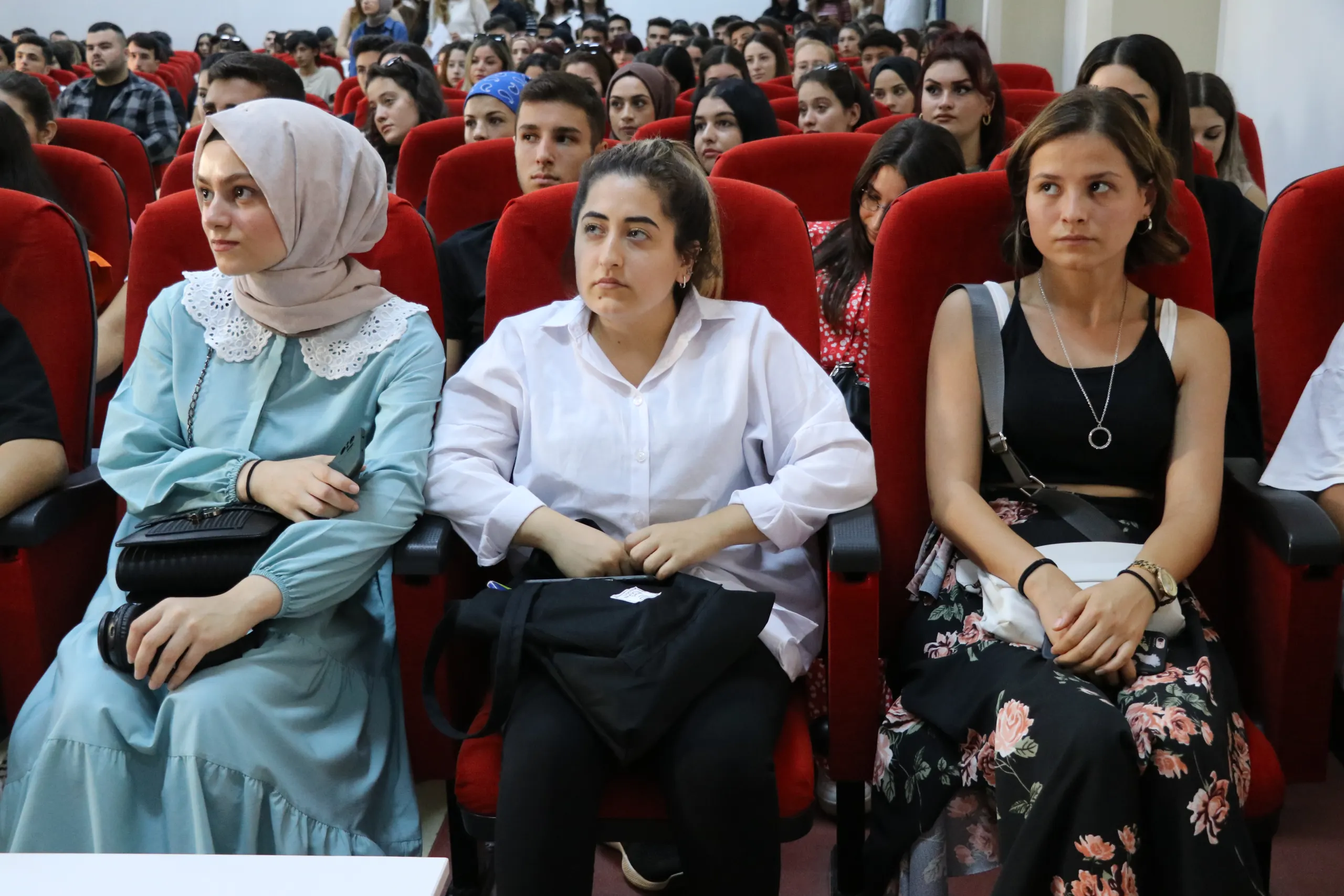 Toros Üniversitesi’nde Oryantasyon Eğitimleri Hız Kesmeden Devam Ediyor